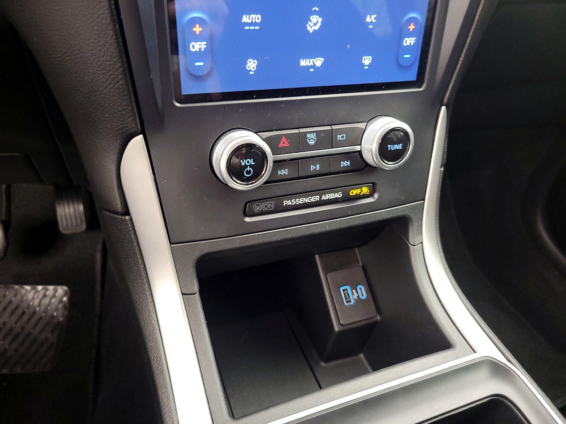 Thumbnail: 2022 Ford Edge - 14