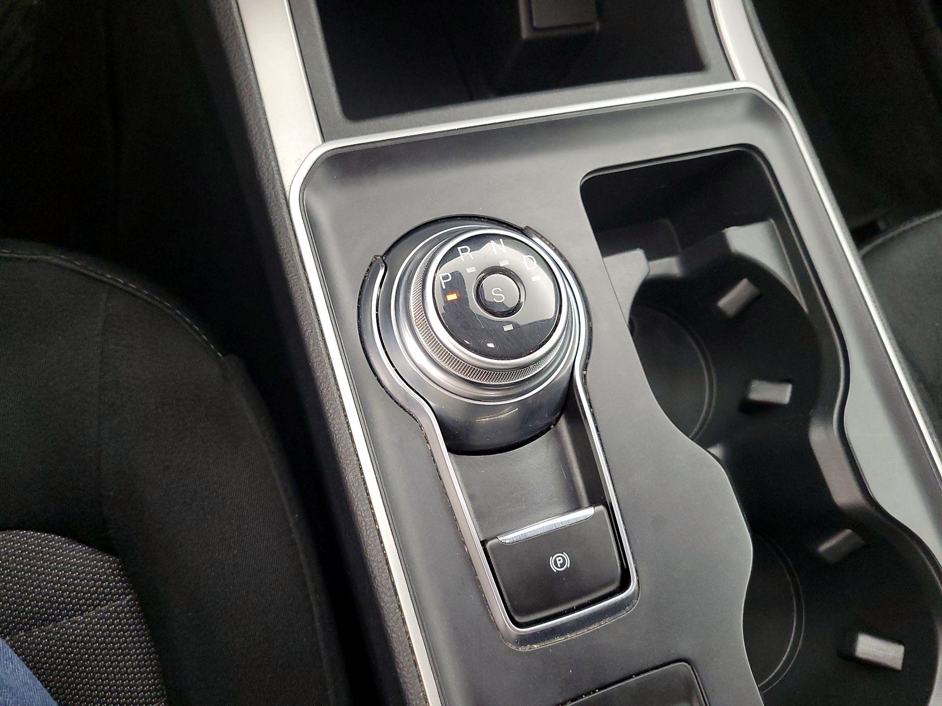 Thumbnail: 2022 Ford Edge - 15