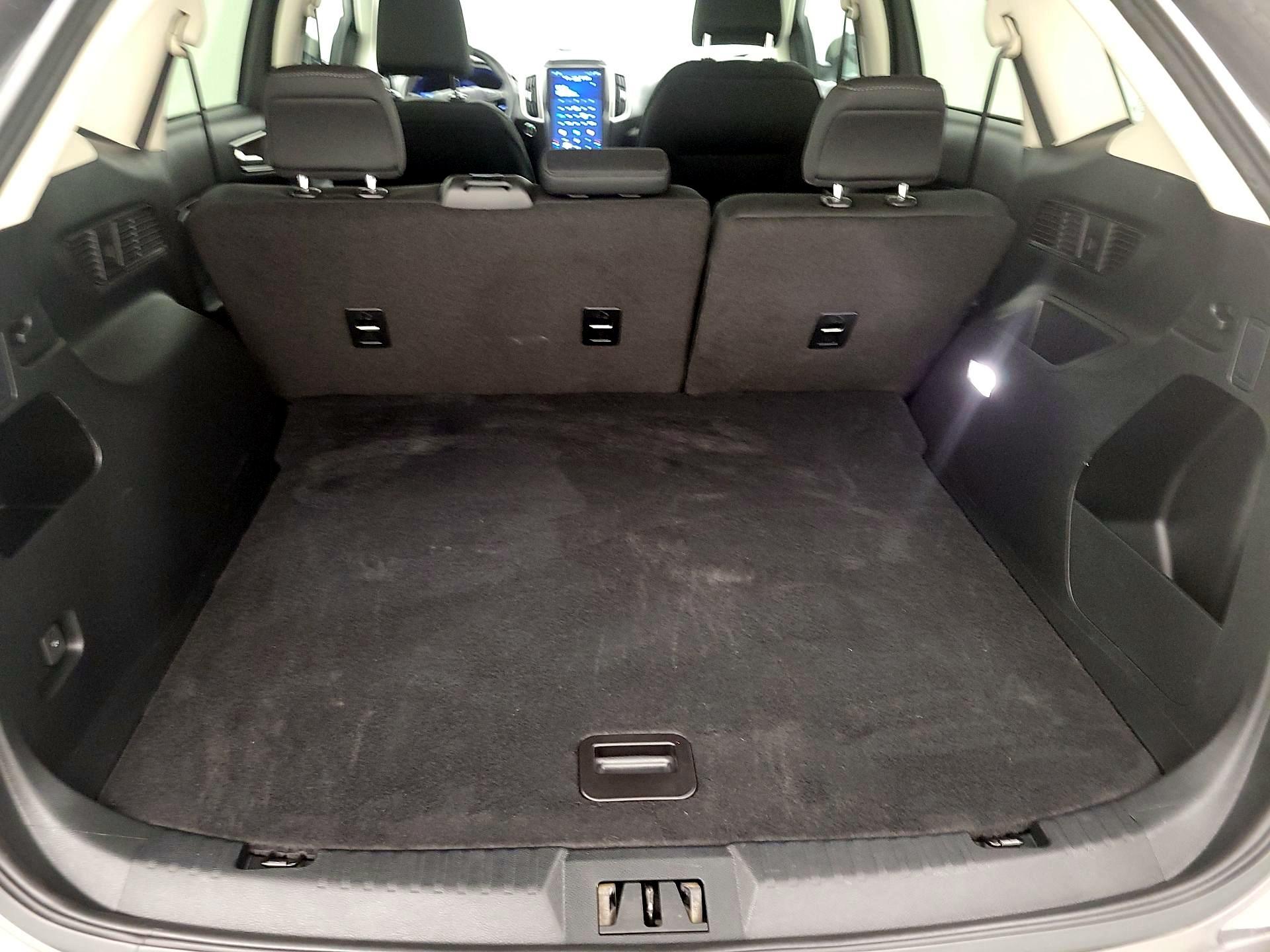 Thumbnail: 2022 Ford Edge - 16