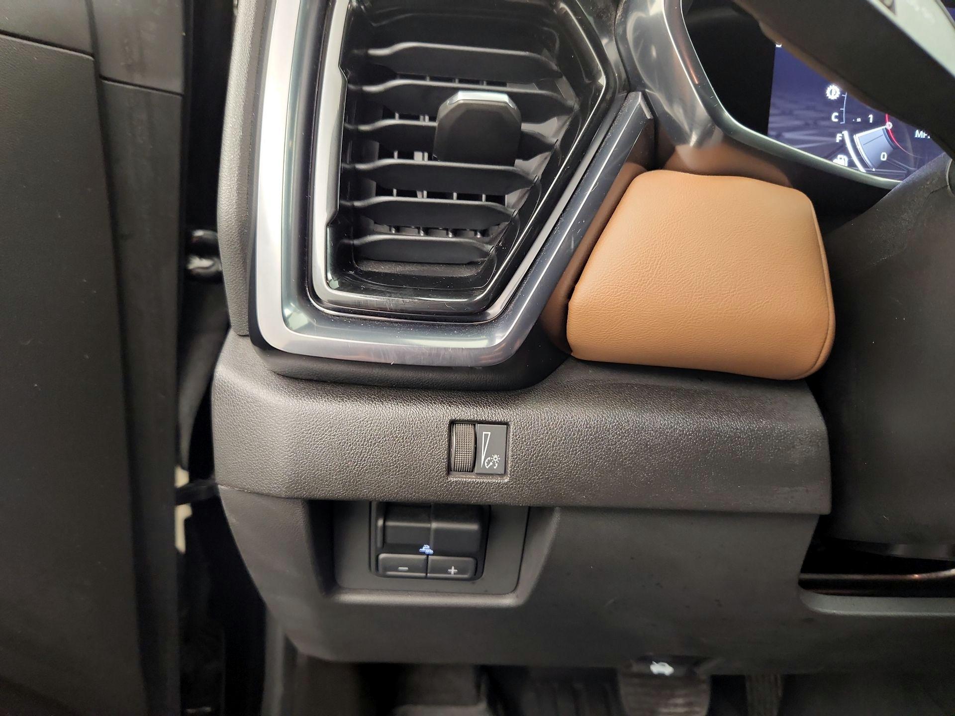 Thumbnail: 2023 GMC Canyon - 13