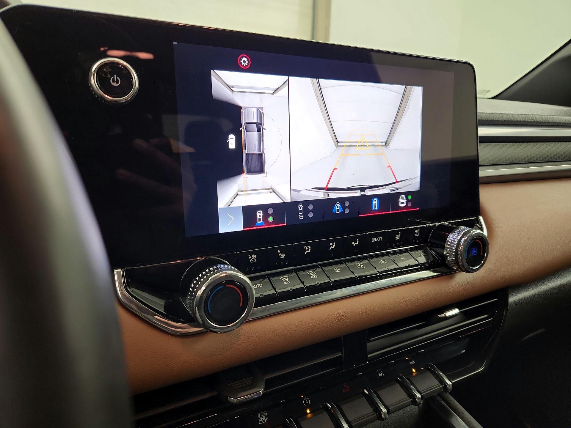 Thumbnail: 2023 GMC Canyon - 14