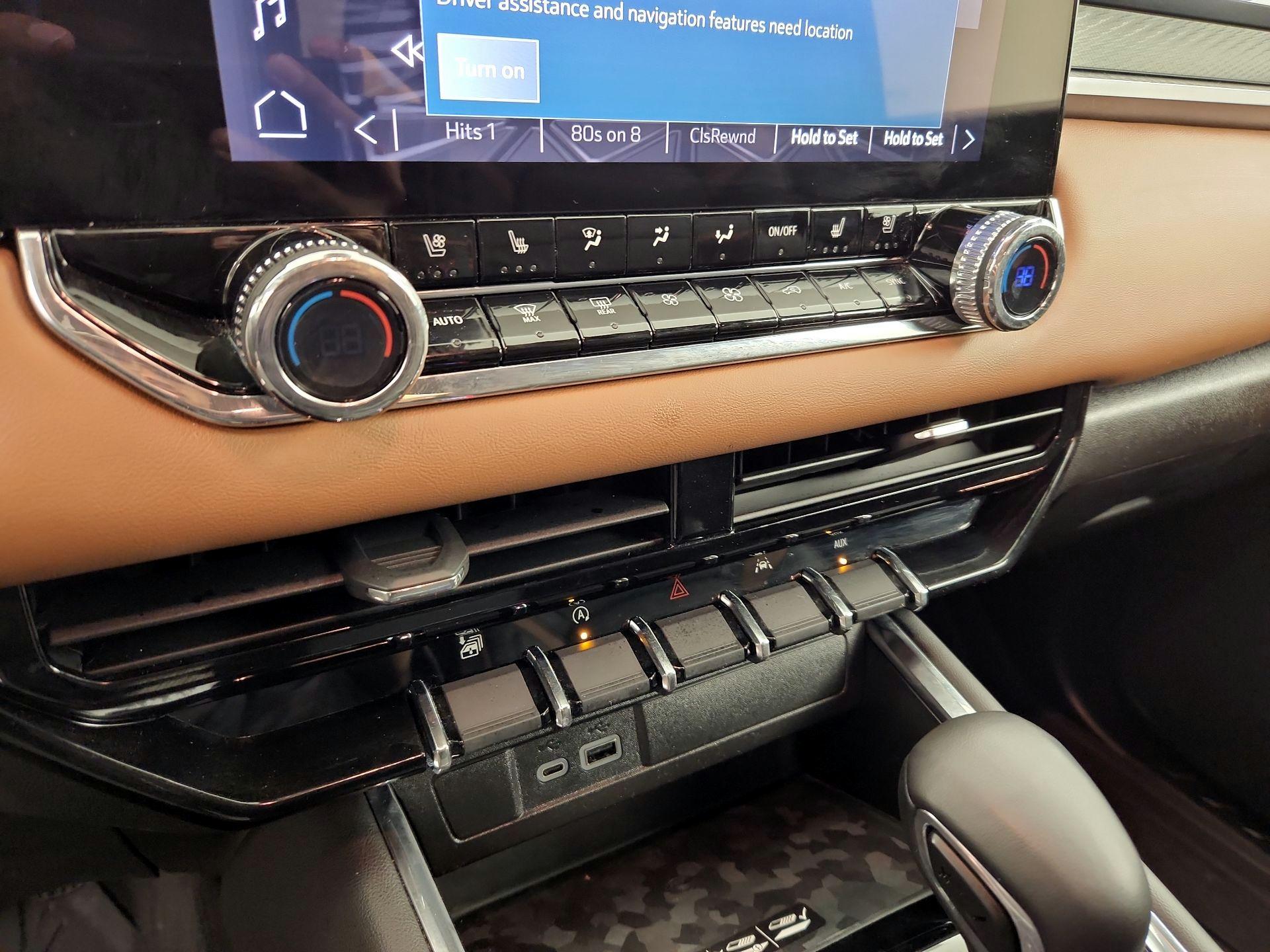 Thumbnail: 2023 GMC Canyon - 16