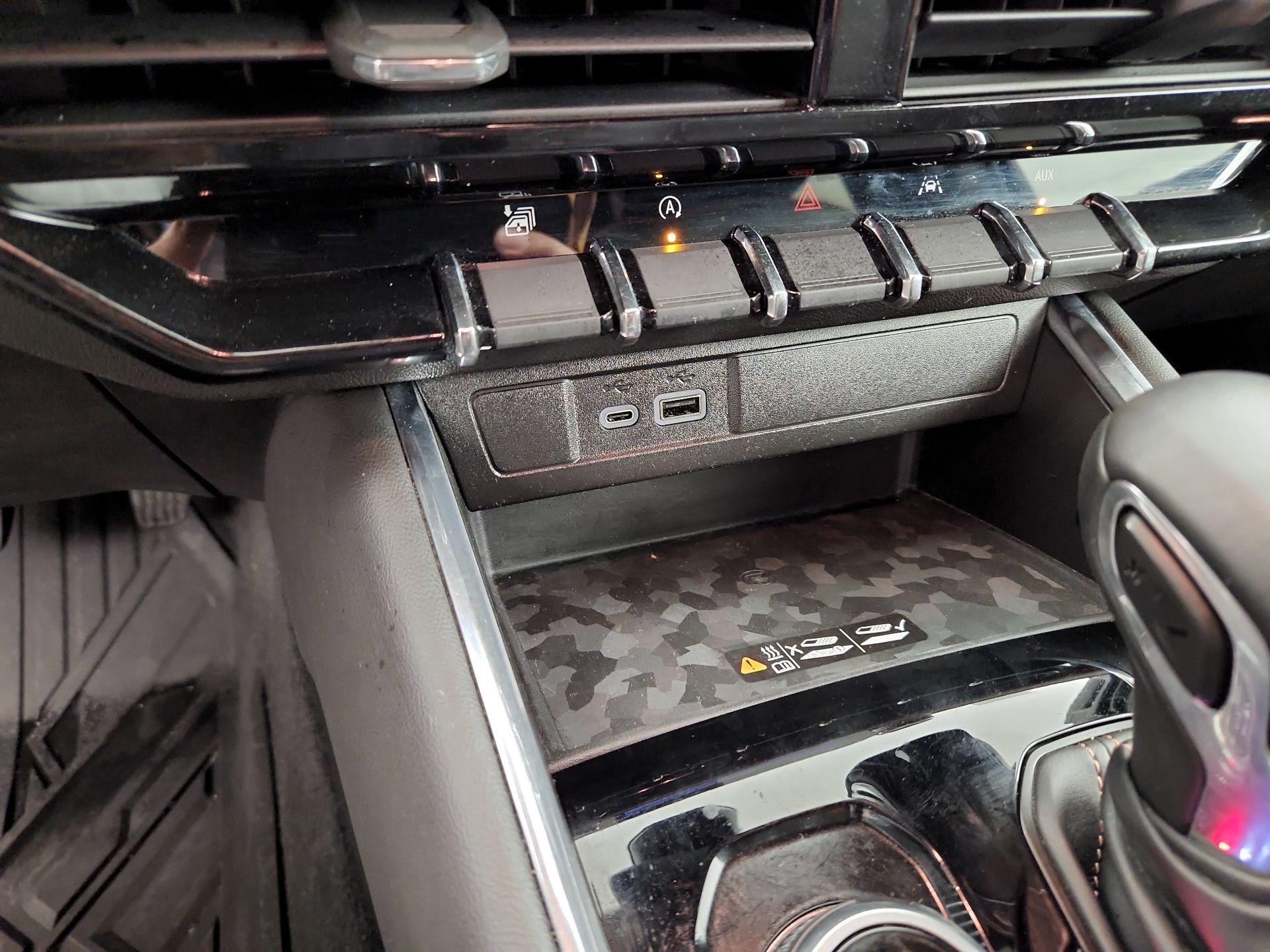 Thumbnail: 2023 GMC Canyon - 18