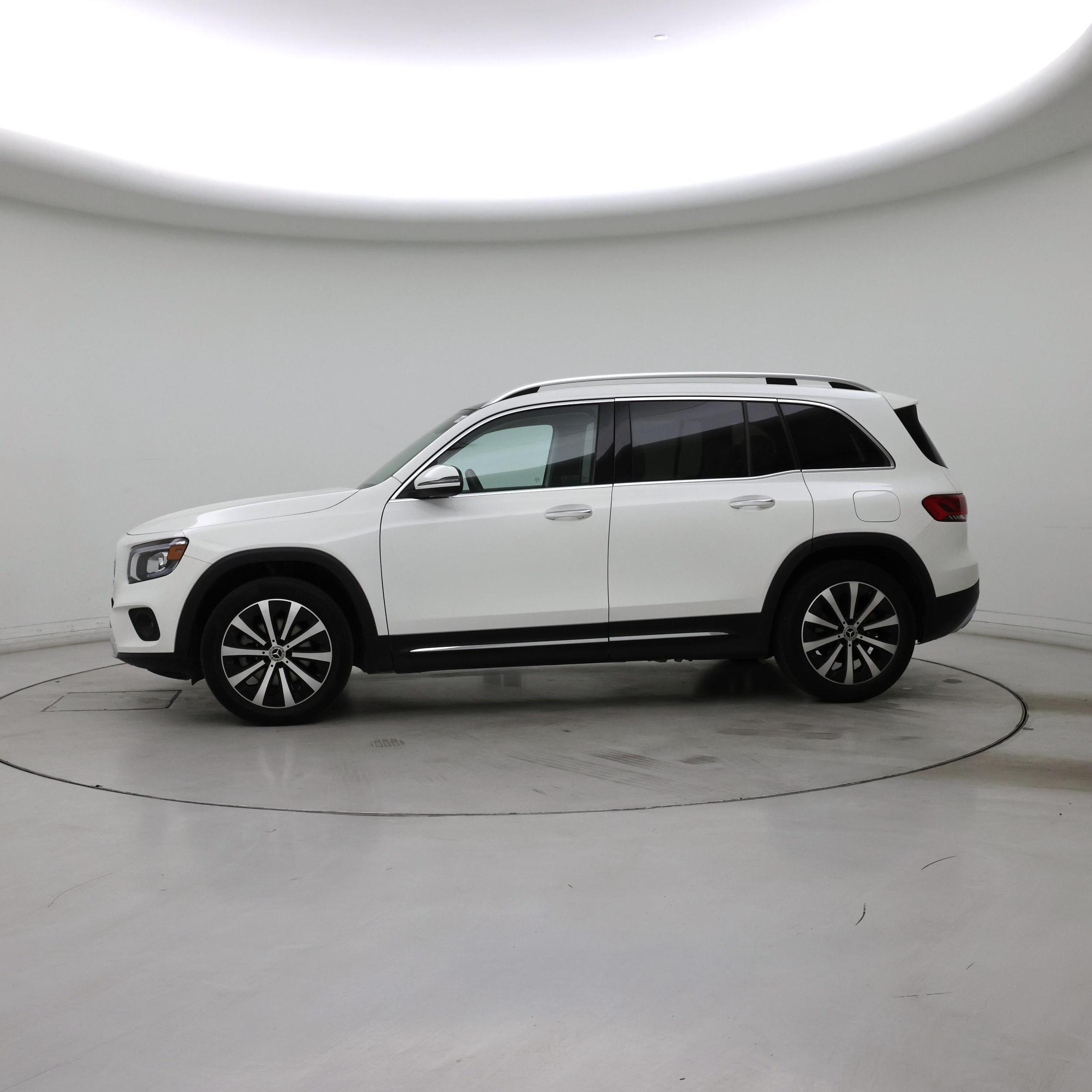 Thumbnail: 2022 Mercedes-Benz GLB - 3