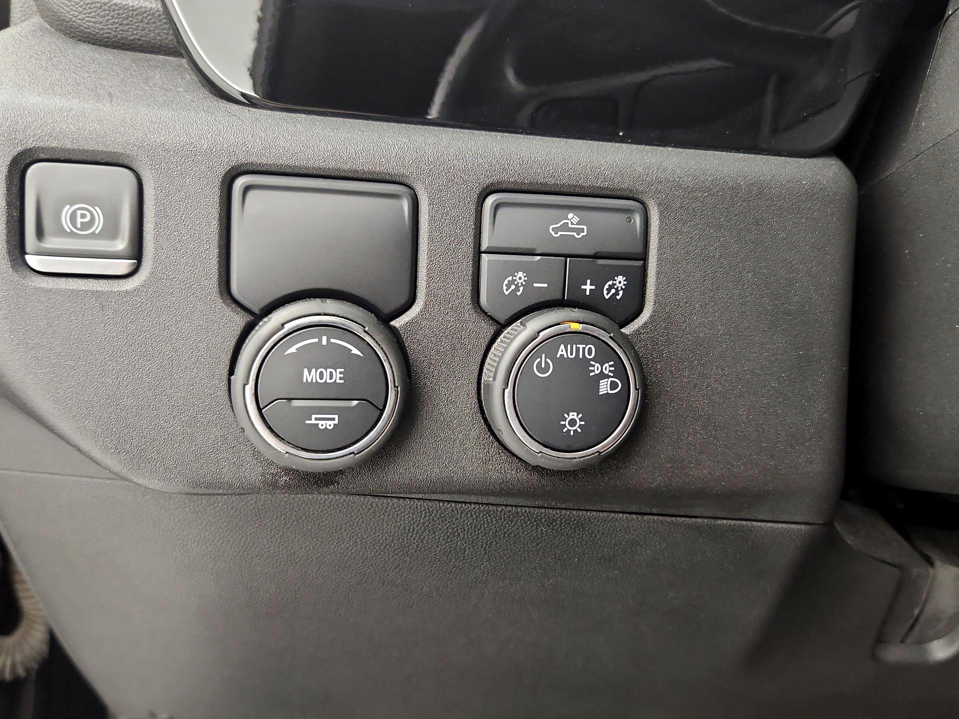 Thumbnail: 2022 Chevrolet Silverado 1500 - 13