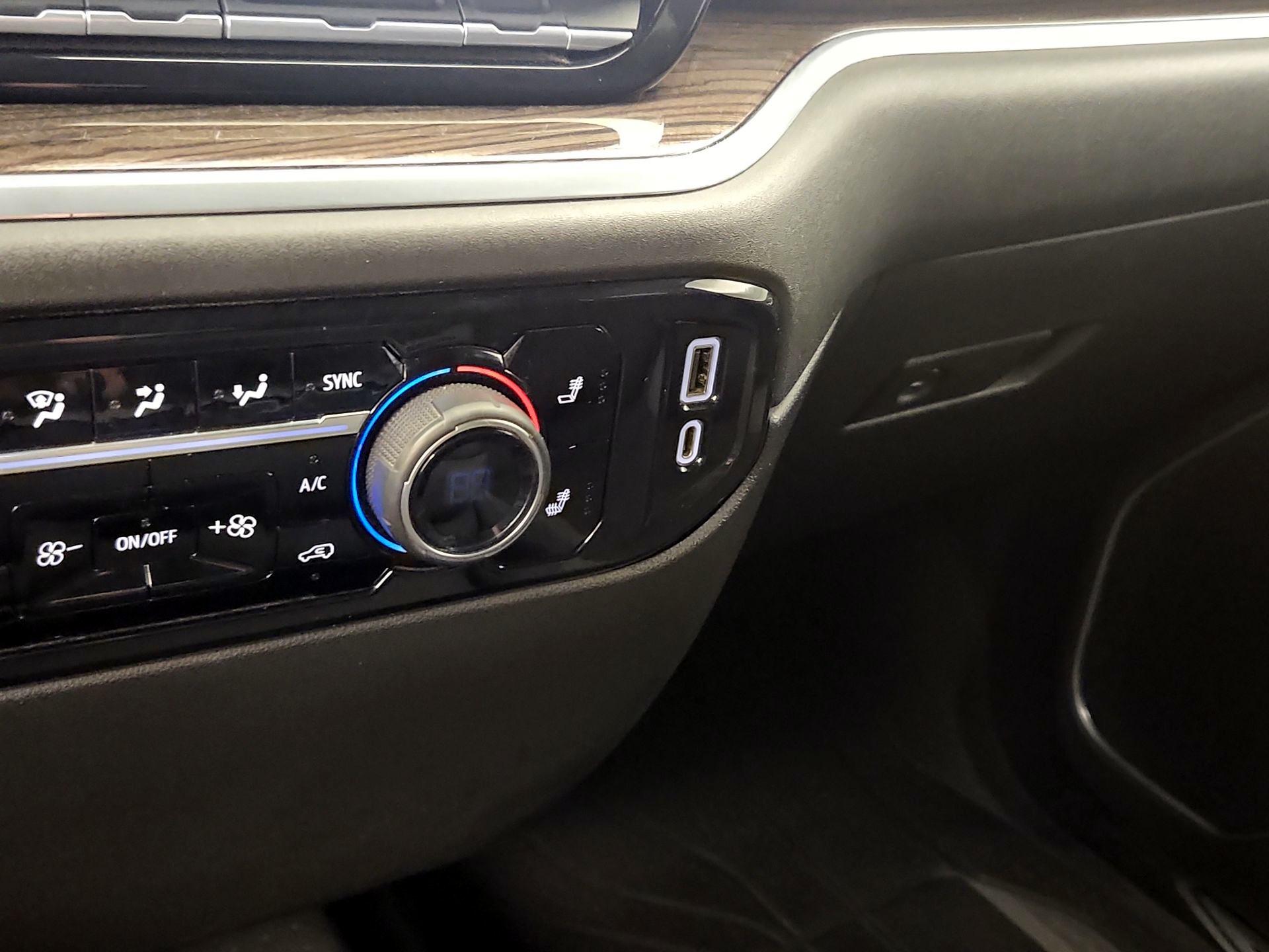 Thumbnail: 2022 Chevrolet Silverado 1500 - 18