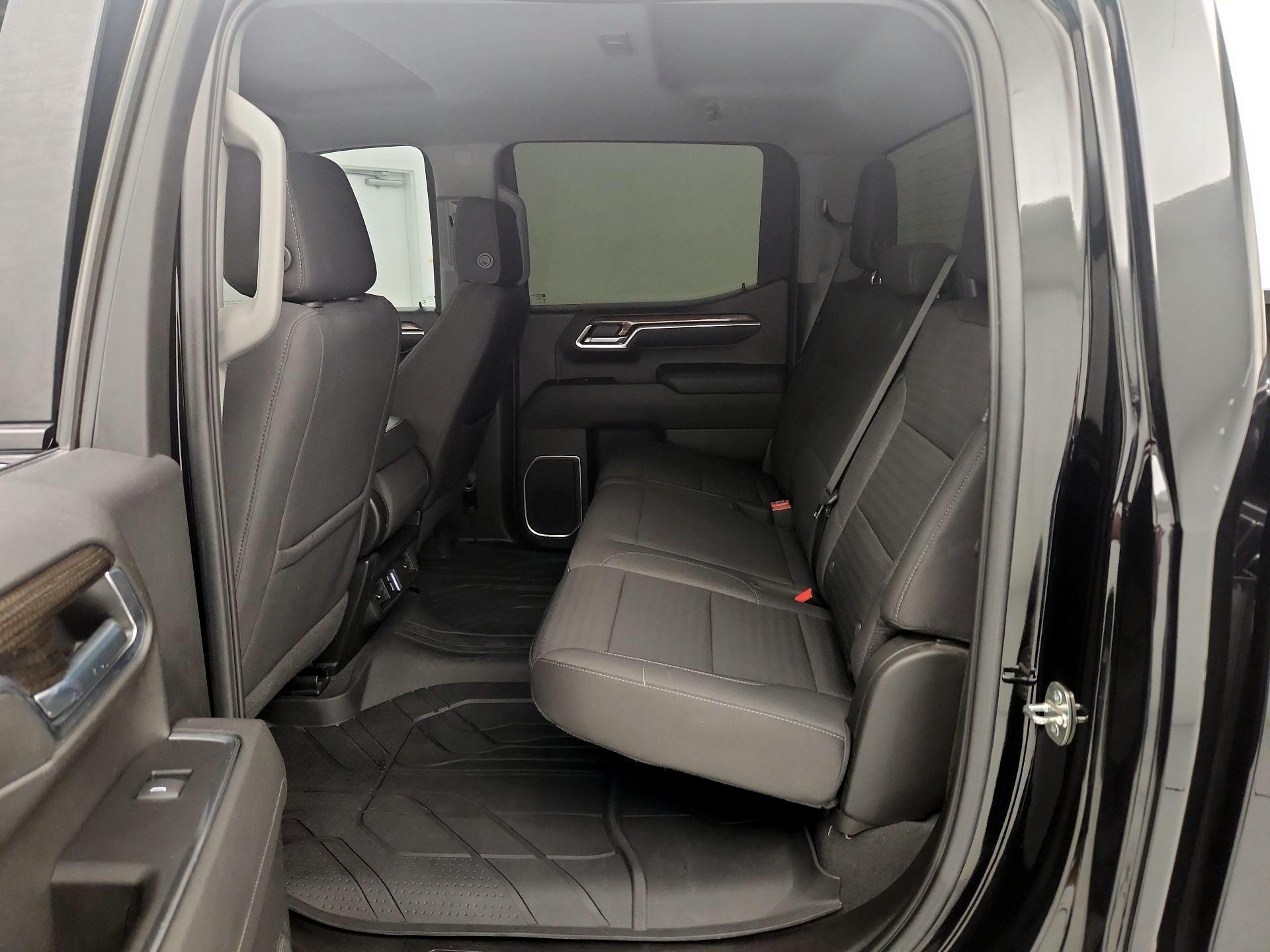 Thumbnail: 2022 Chevrolet Silverado 1500 - 19