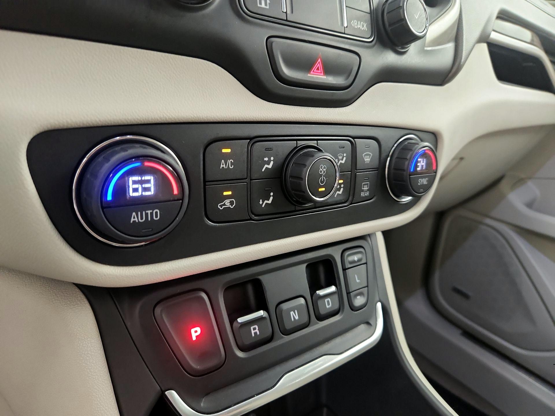 Thumbnail: 2020 GMC Terrain - 17