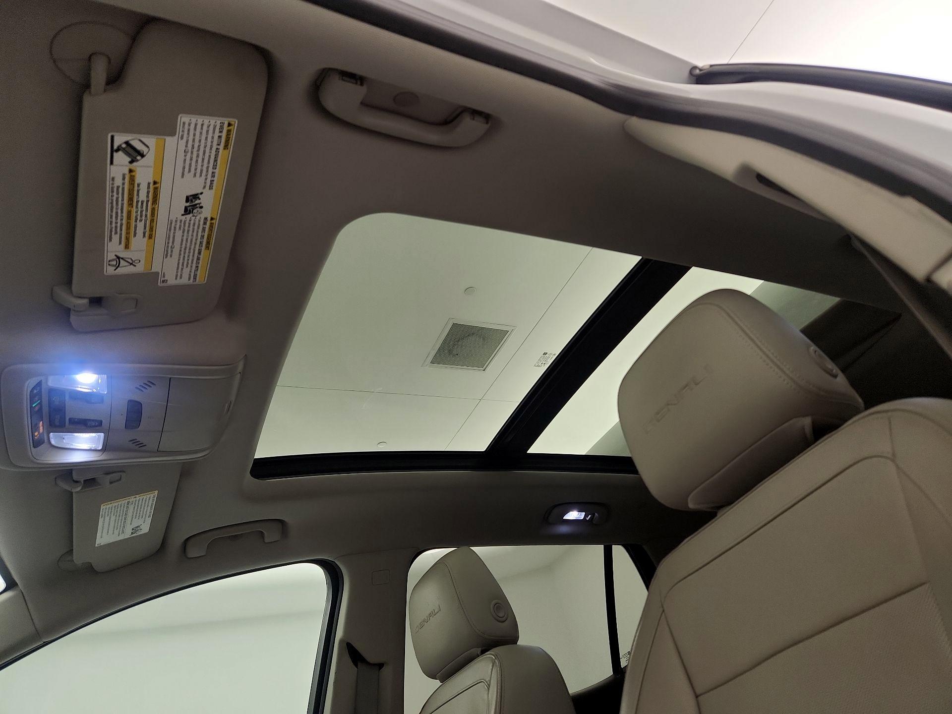 Thumbnail: 2020 GMC Terrain - 20