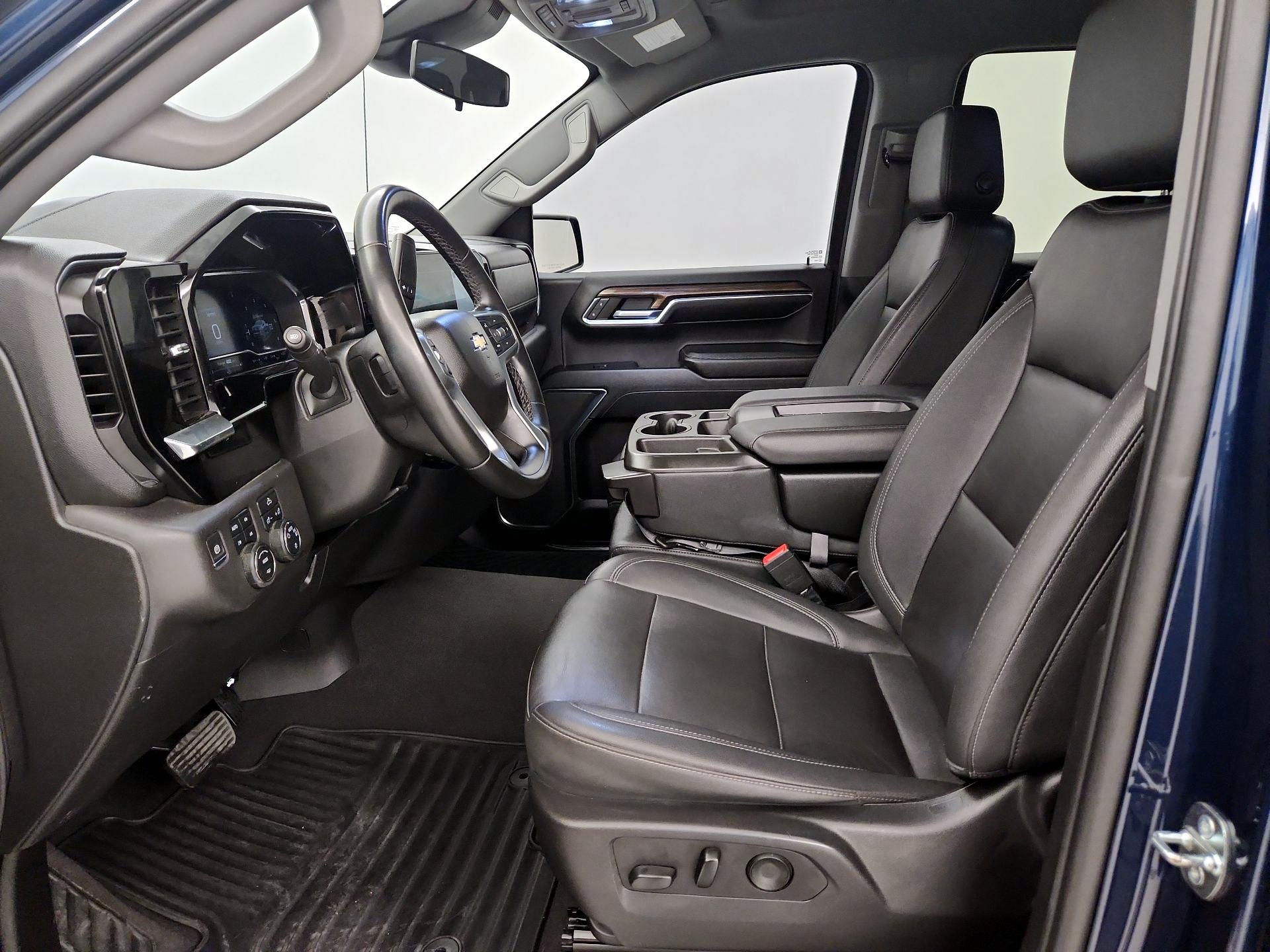 Thumbnail: 2023 Chevrolet Silverado 1500 - 11