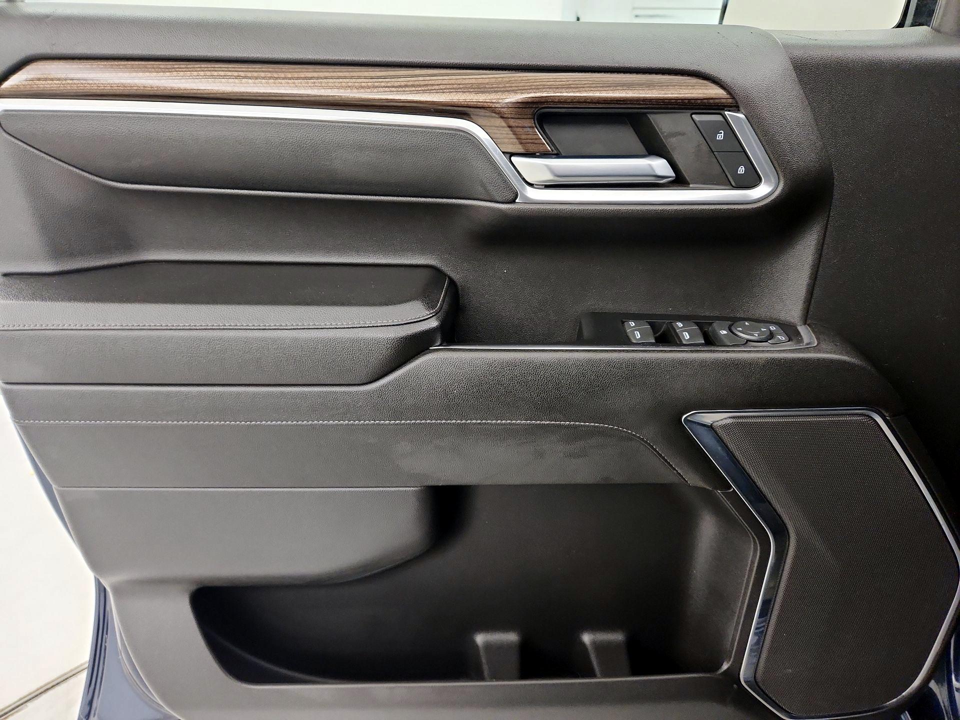 Thumbnail: 2023 Chevrolet Silverado 1500 - 12