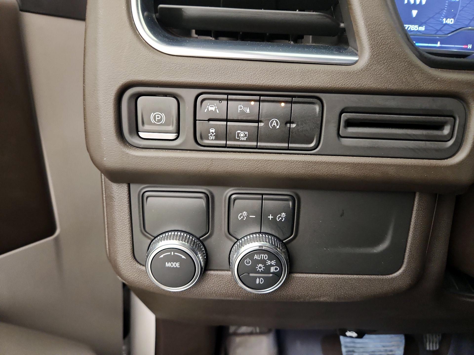 Thumbnail: 2023 GMC Yukon - 13