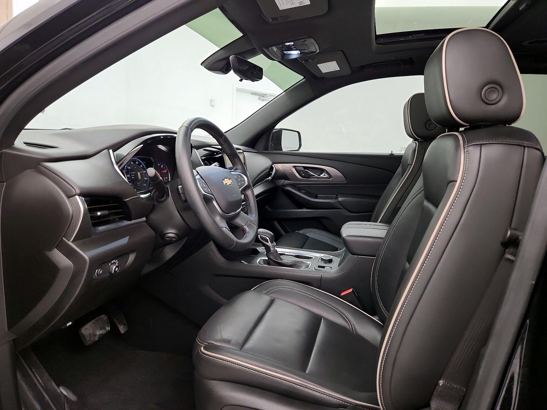 Thumbnail: 2023 Chevrolet Traverse - 11