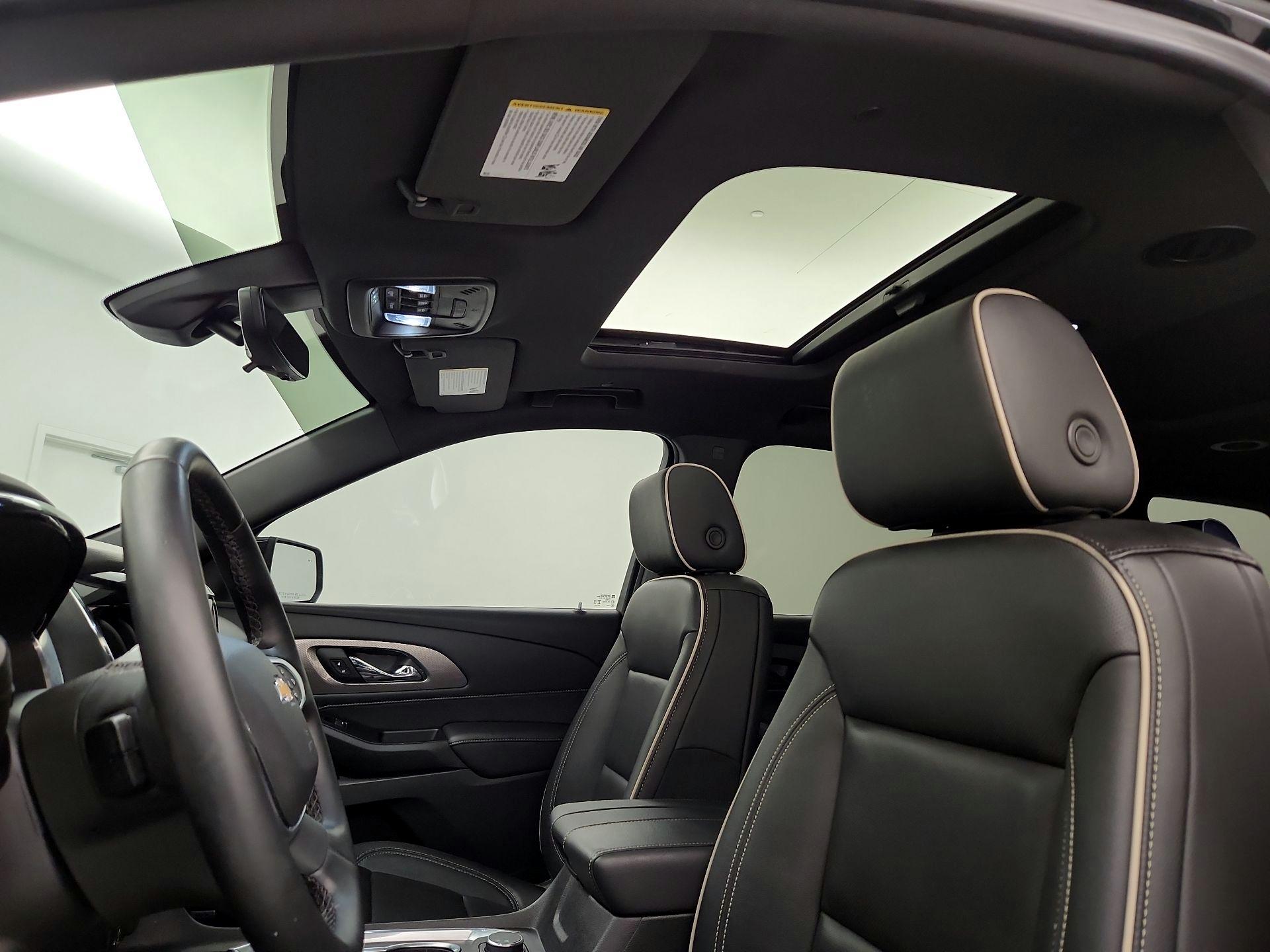 Thumbnail: 2023 Chevrolet Traverse - 19