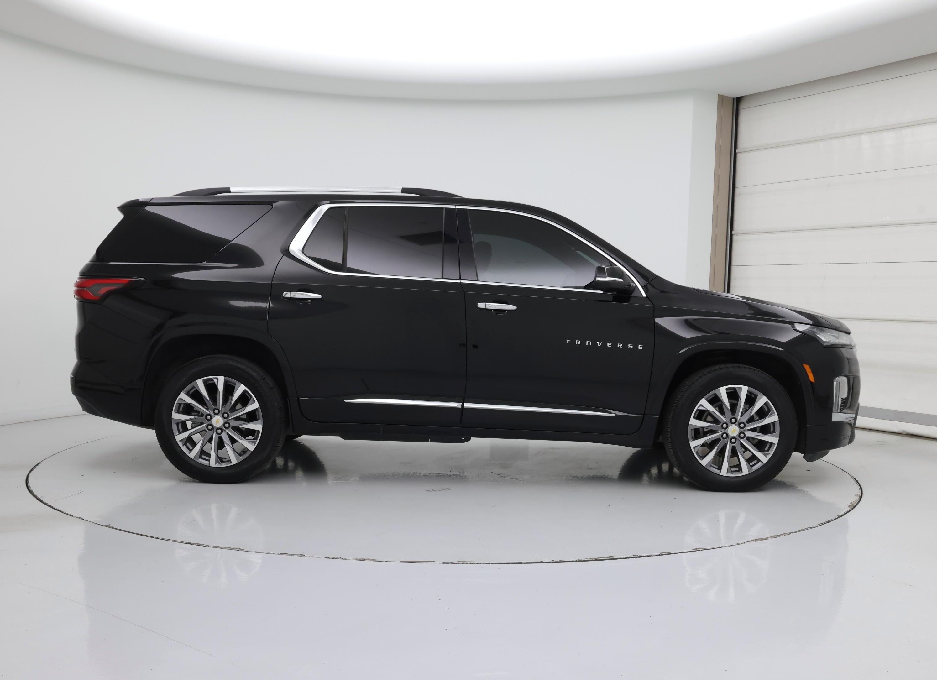 Thumbnail: 2023 Chevrolet Traverse - 7