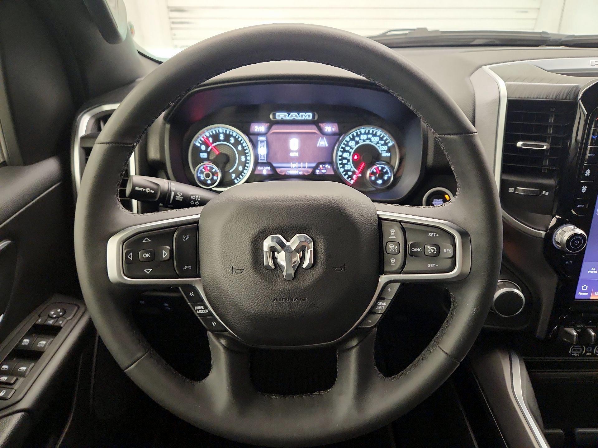 Thumbnail: 2025 RAM 1500 - 10