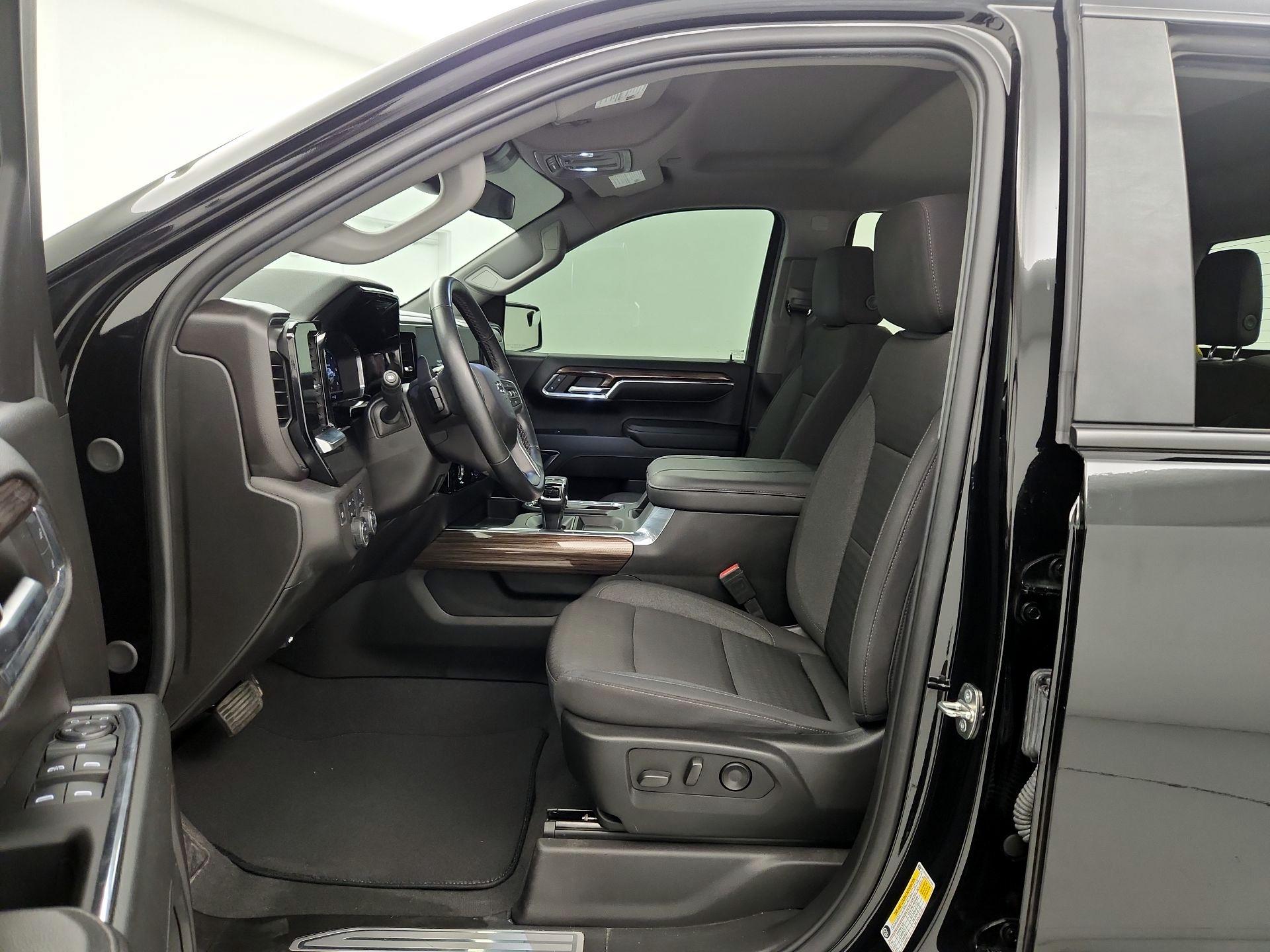 Thumbnail: 2024 Chevrolet Silverado 1500 - 11