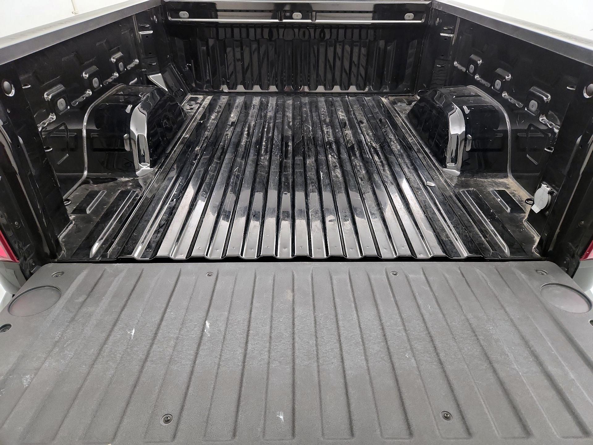 Thumbnail: 2024 Chevrolet Silverado 1500 - 20