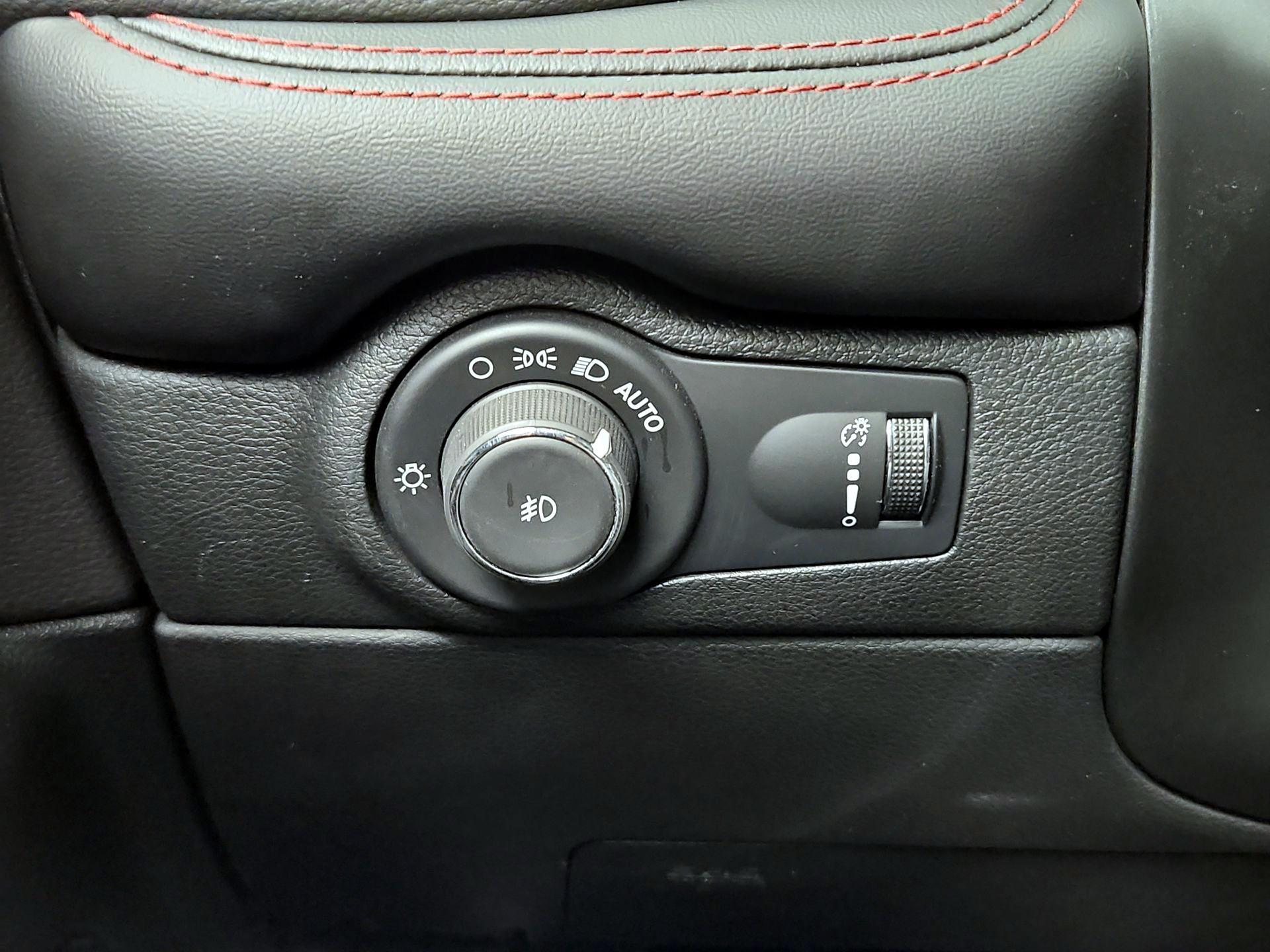 Thumbnail: 2023 Dodge Durango - 13