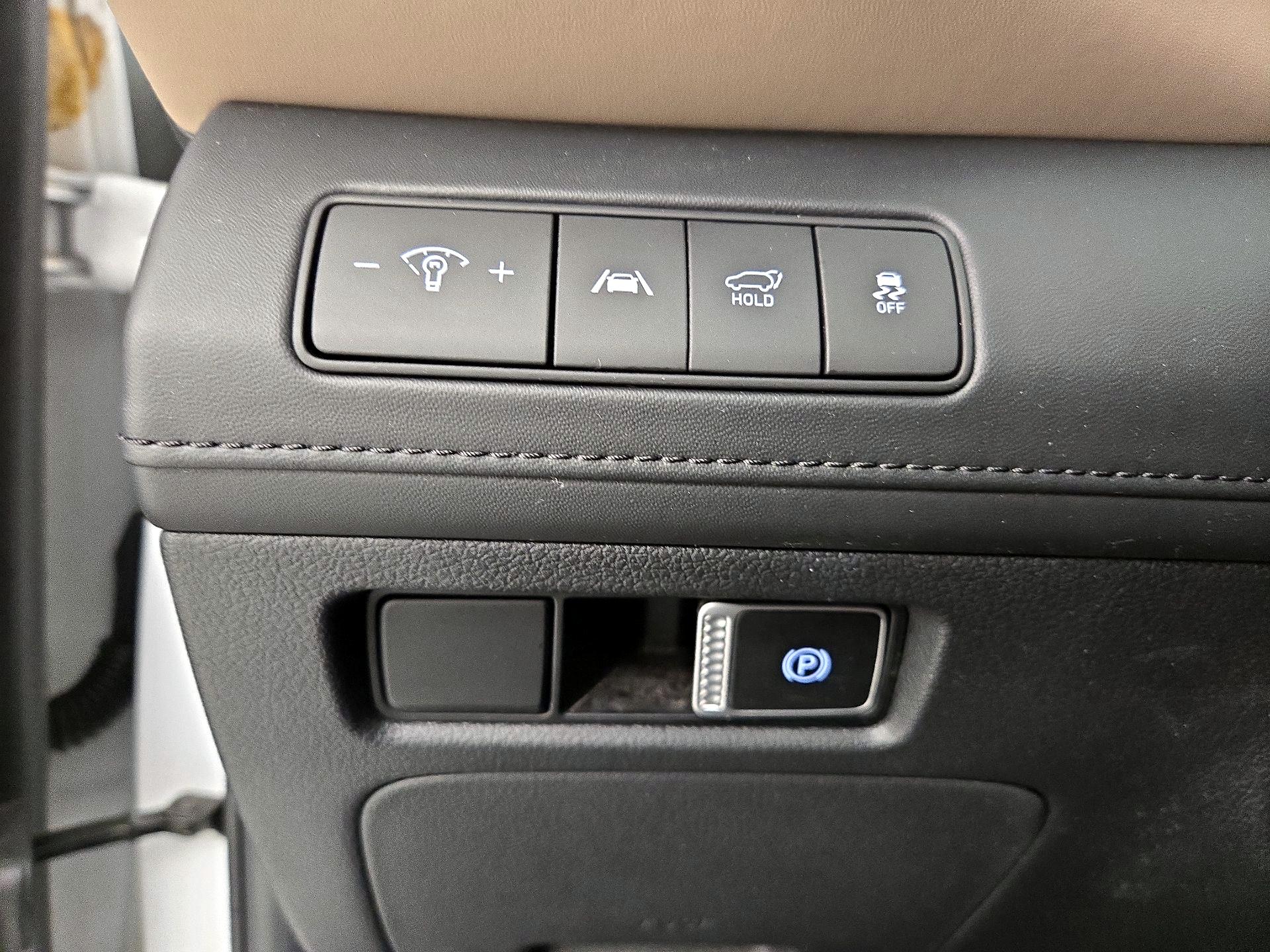 Thumbnail: 2023 Hyundai Santa Fe - 13