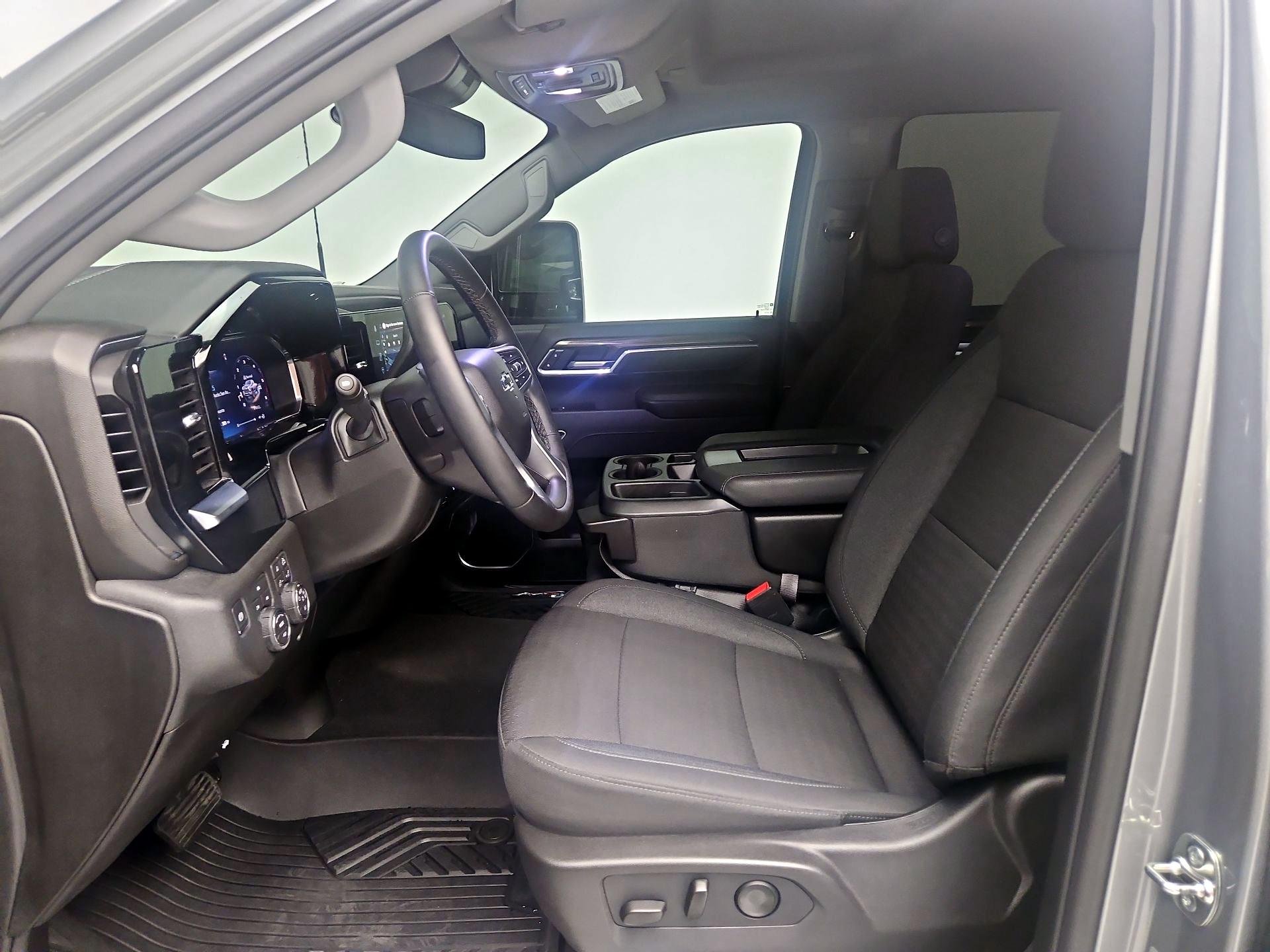 Thumbnail: 2026 Chevrolet Silverado 2500 - 11