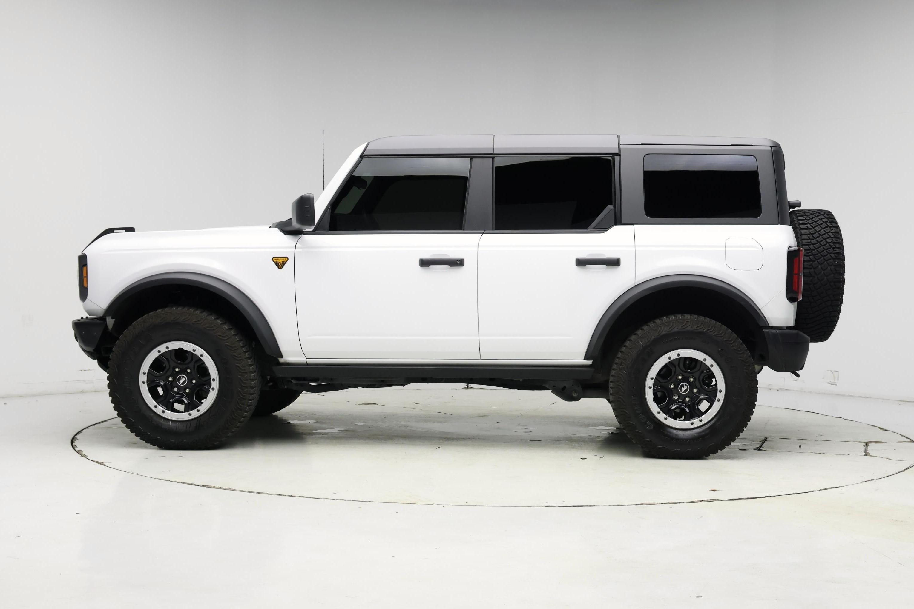 Thumbnail: 2024 Ford Bronco - 3