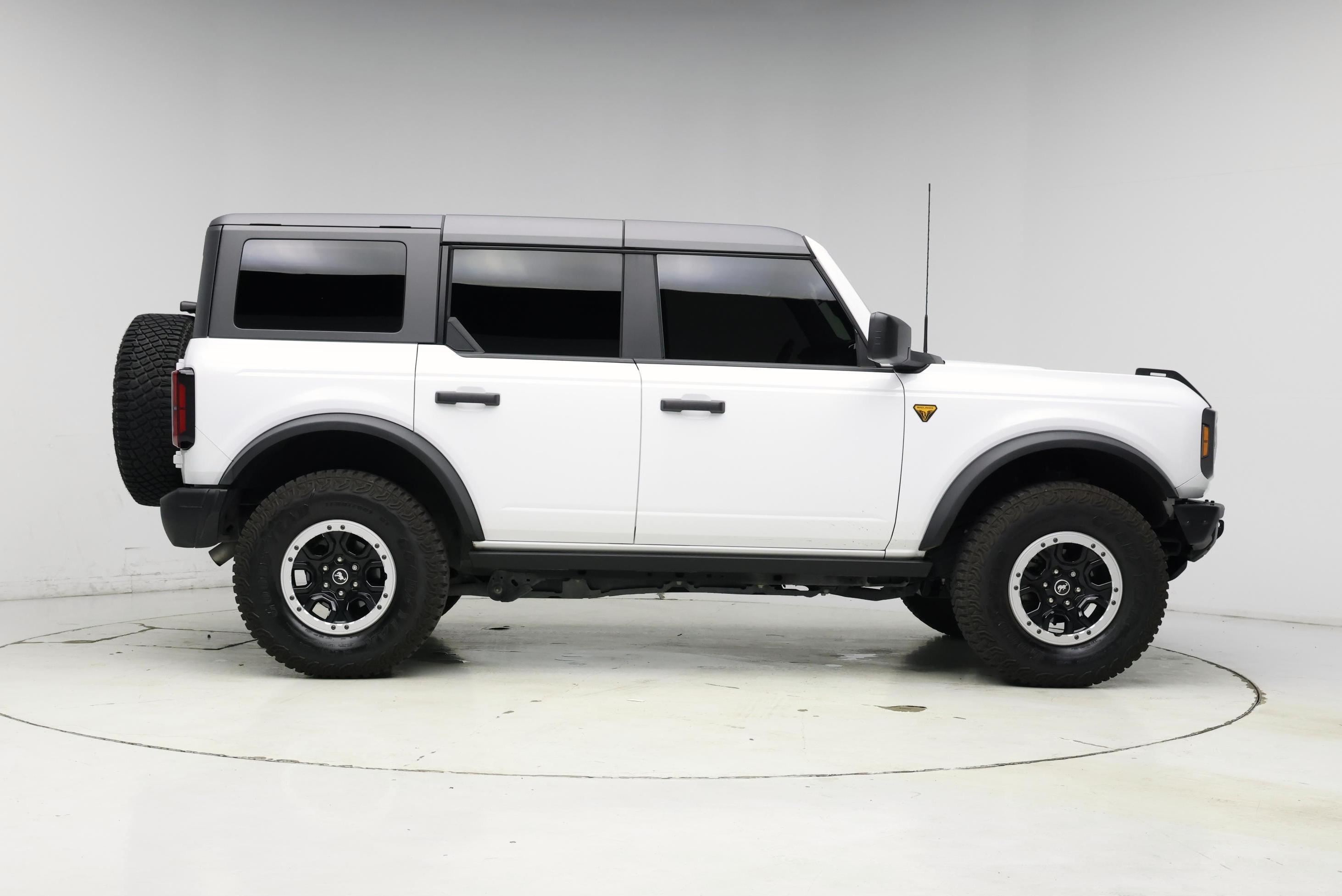 Thumbnail: 2024 Ford Bronco - 7