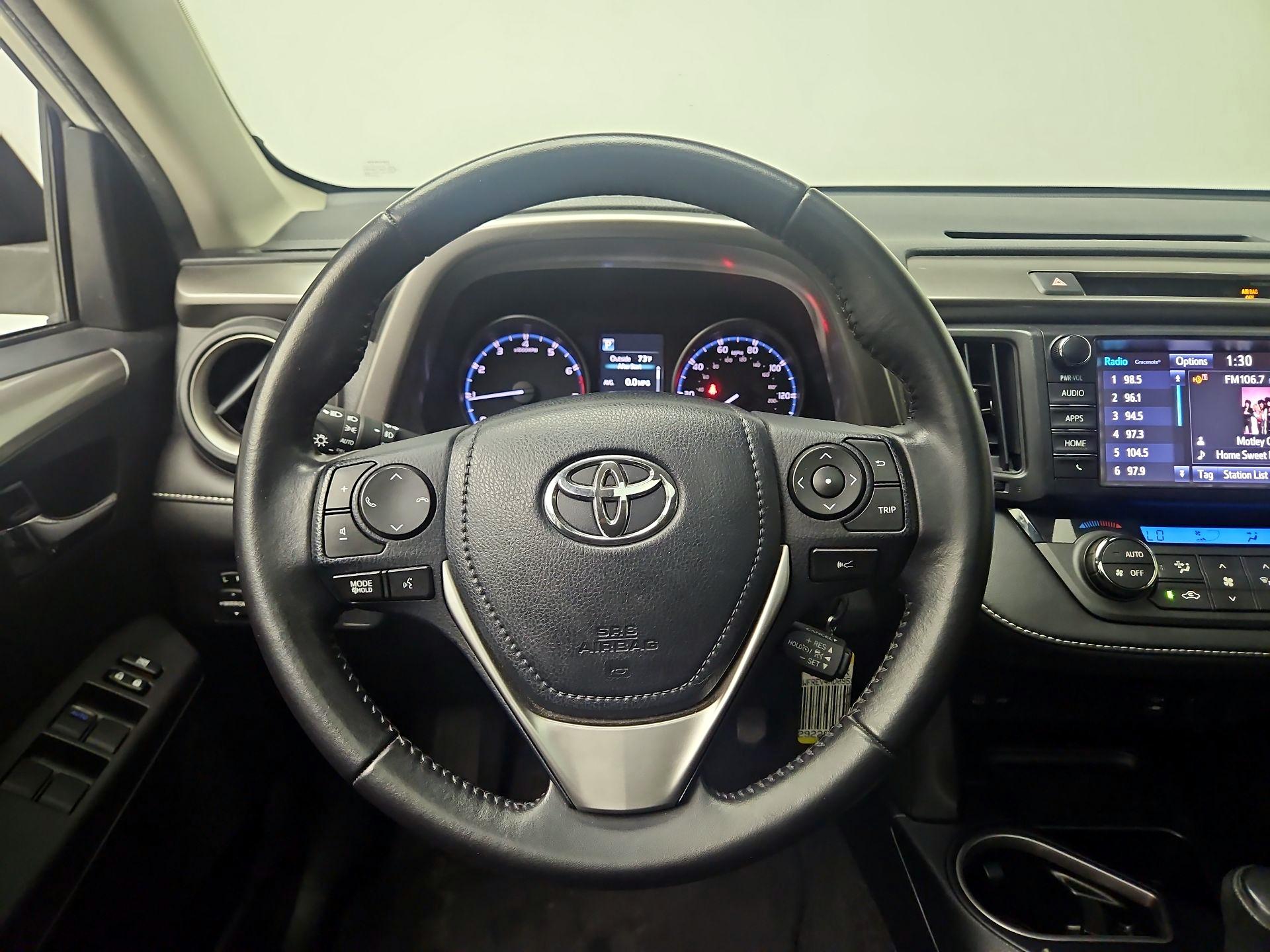 Thumbnail: 2017 Toyota RAV4 - 10