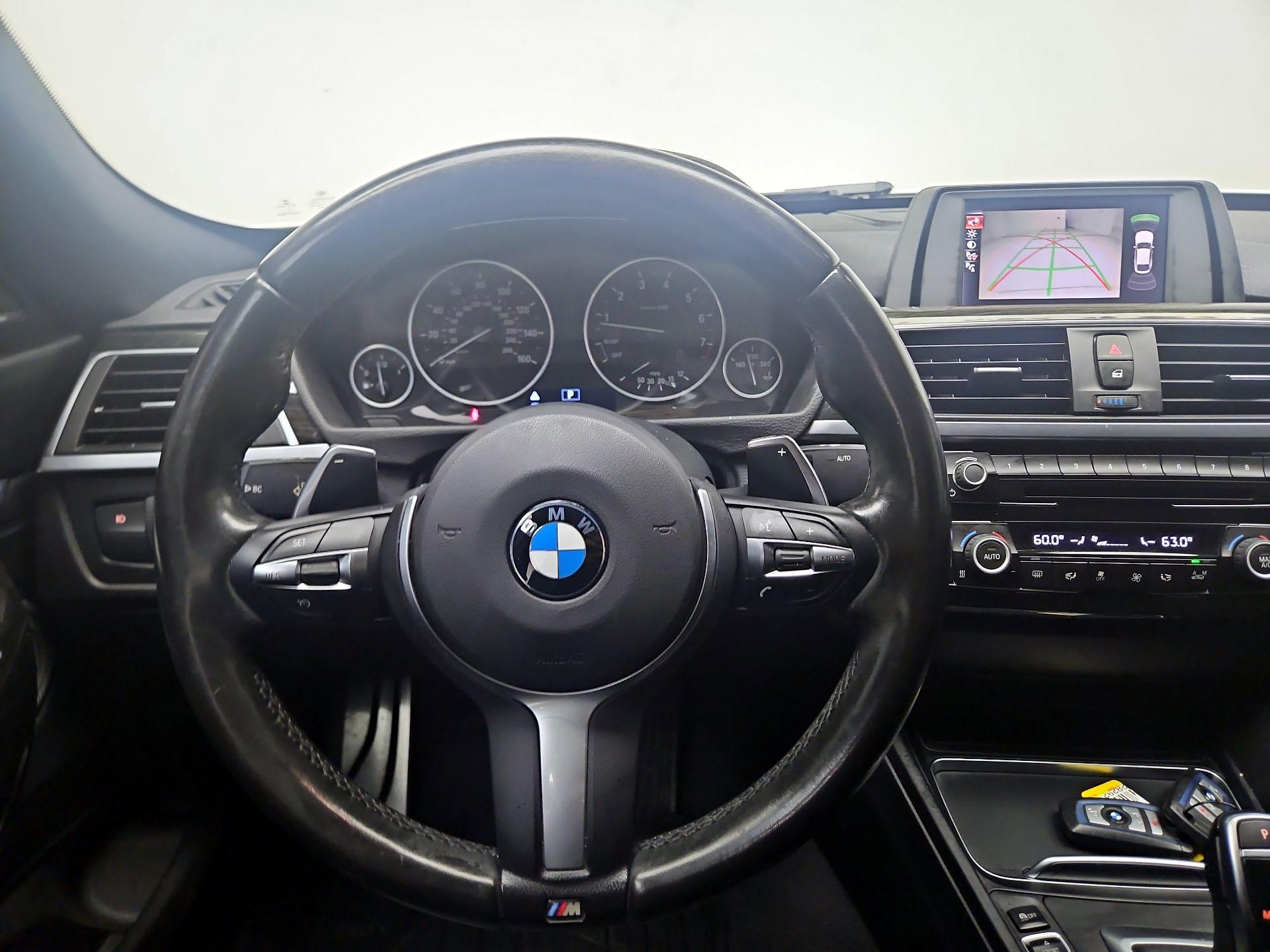 Thumbnail: 2017 BMW 3 Series - 10