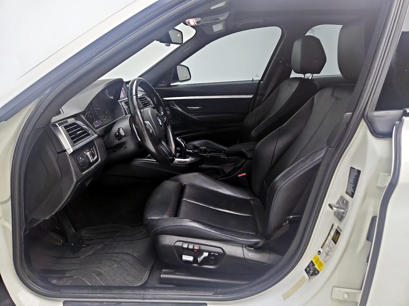 2017 BMW 3 Series 340i - Photo 12