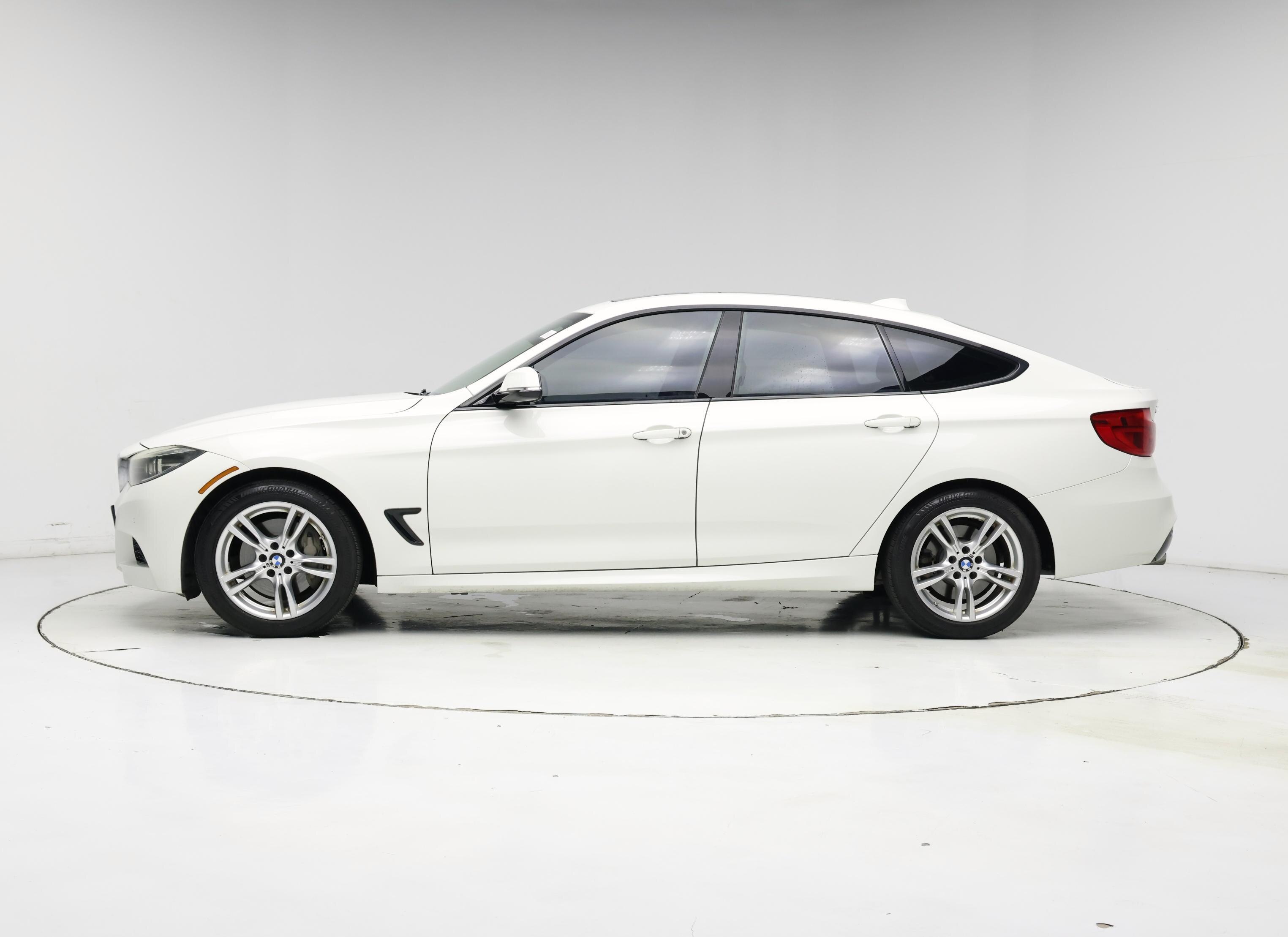Thumbnail: 2017 BMW 3 Series - 3