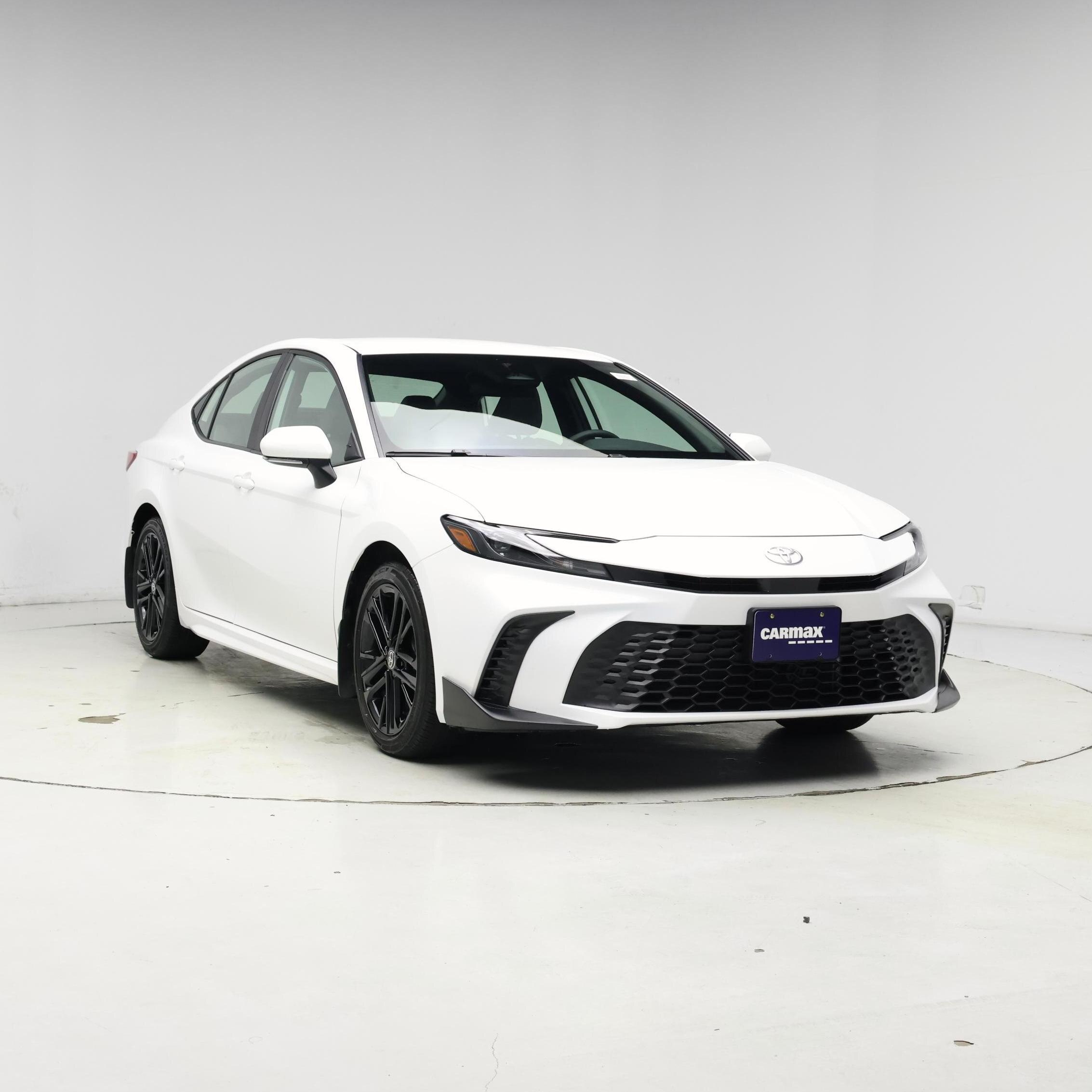 White 2025 Toyota Camry Sedan Front-Wheel Drive Automatic