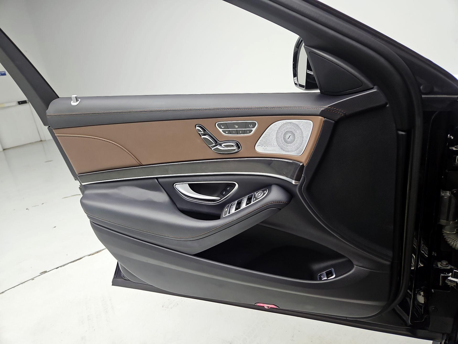 Thumbnail: 2018 Mercedes-Benz S-Class - 12