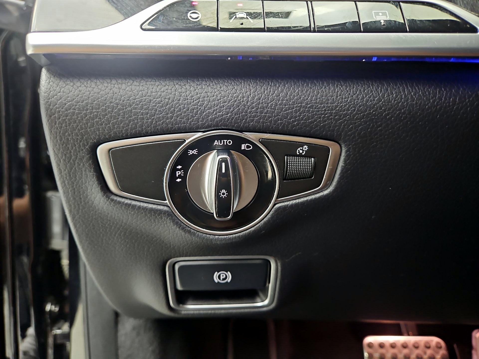 Thumbnail: 2018 Mercedes-Benz S-Class - 13