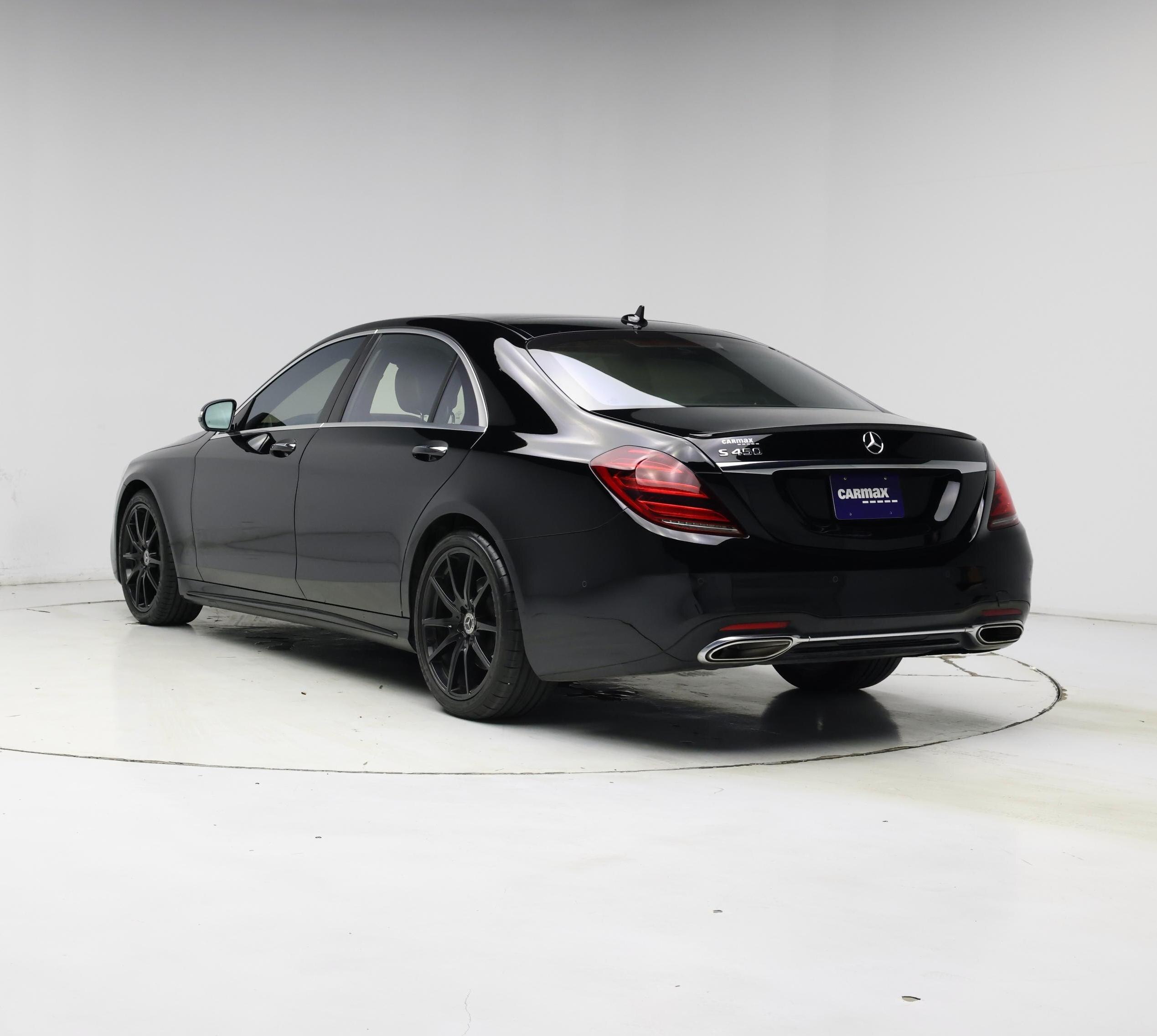 Thumbnail: 2018 Mercedes-Benz S-Class - 2