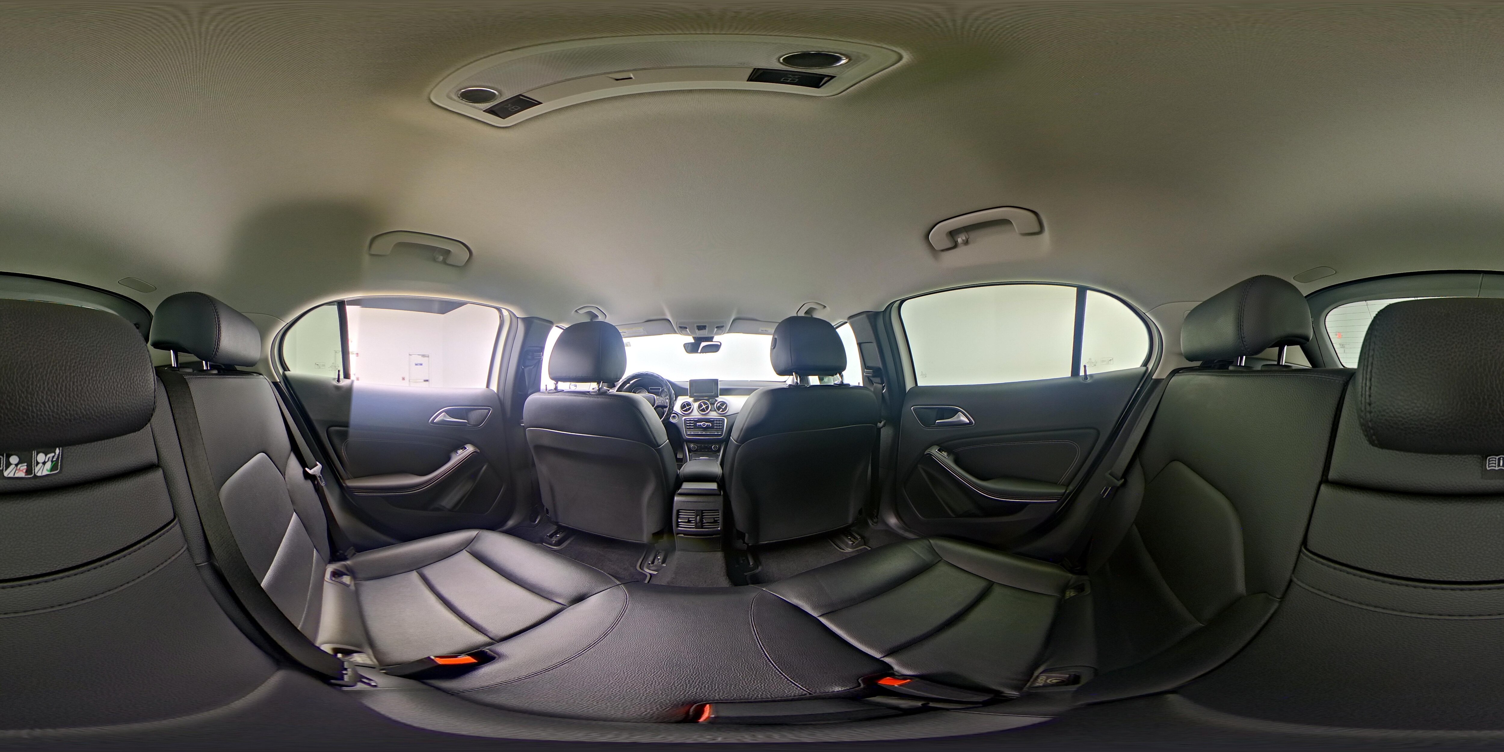 2015 Mercedes-Benz GLA-Class GLA250 - Photo 25
