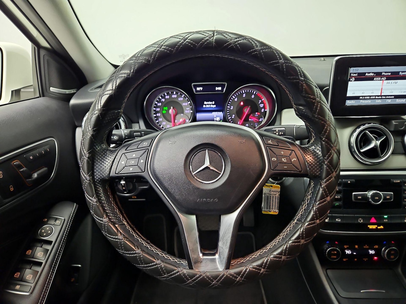 2015 Mercedes-Benz GLA-Class GLA250 - Photo 11