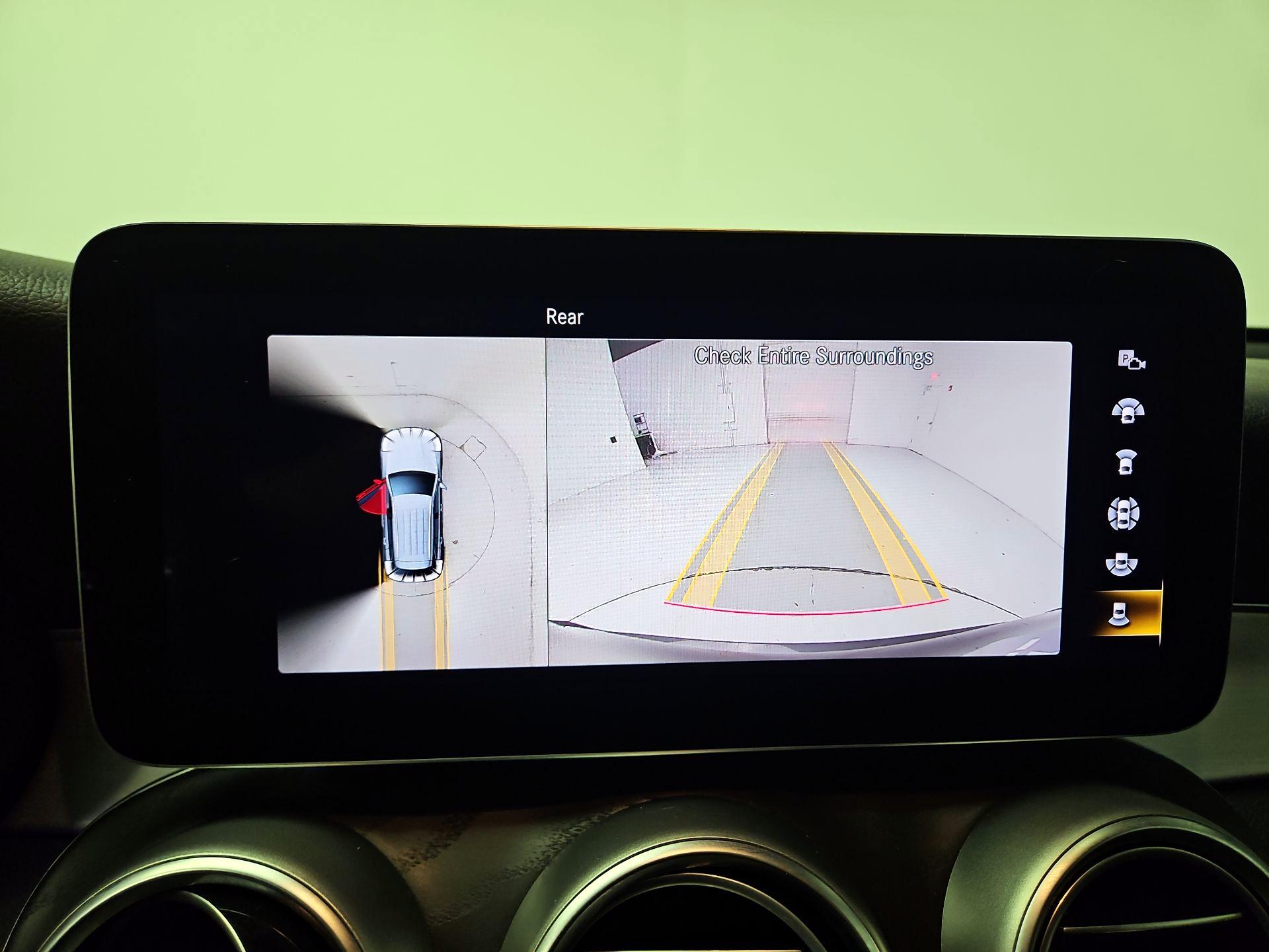 Thumbnail: 2022 Mercedes-Benz GLC - 14