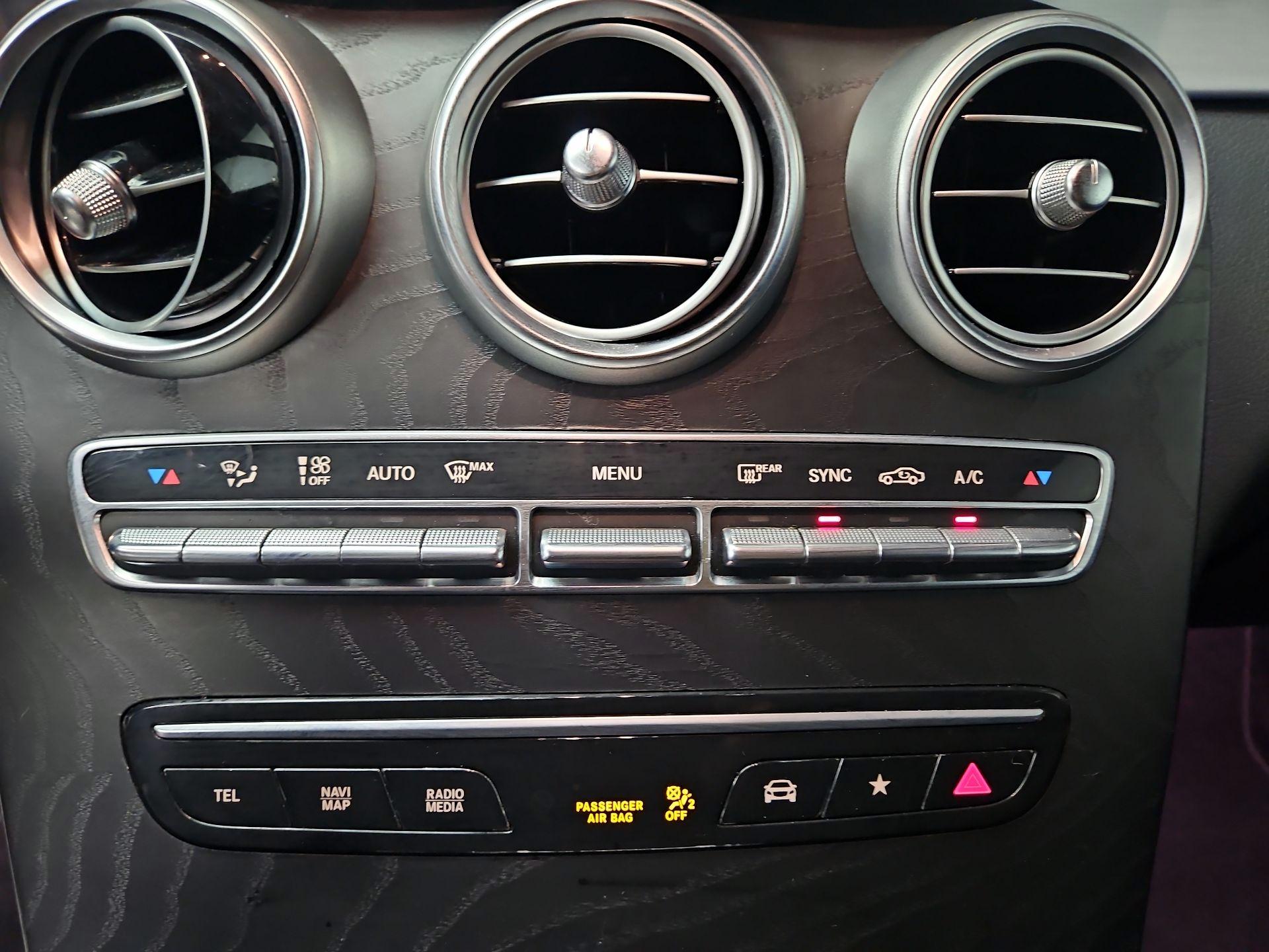 Thumbnail: 2022 Mercedes-Benz GLC - 16