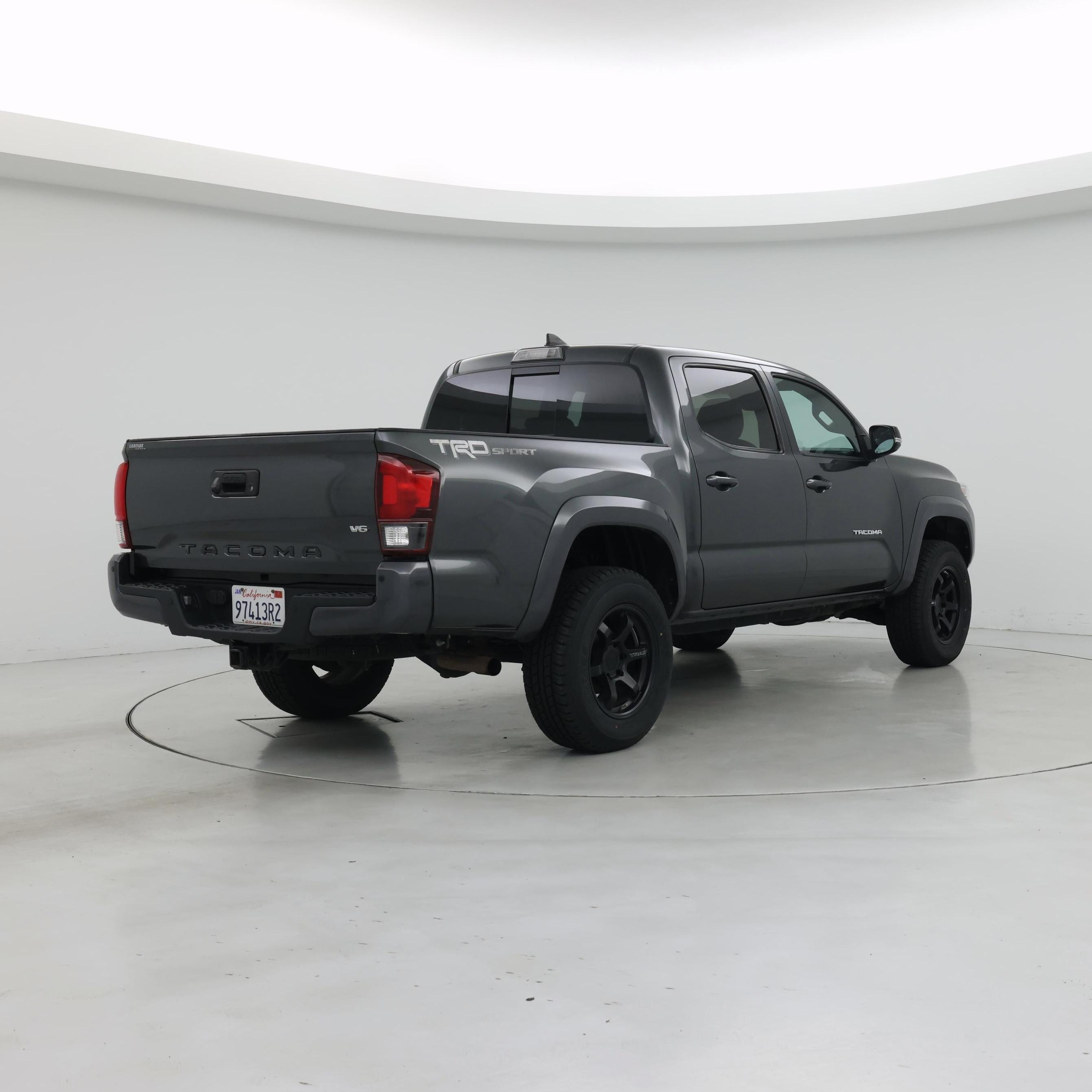 Thumbnail: 2019 Toyota Tacoma - 8