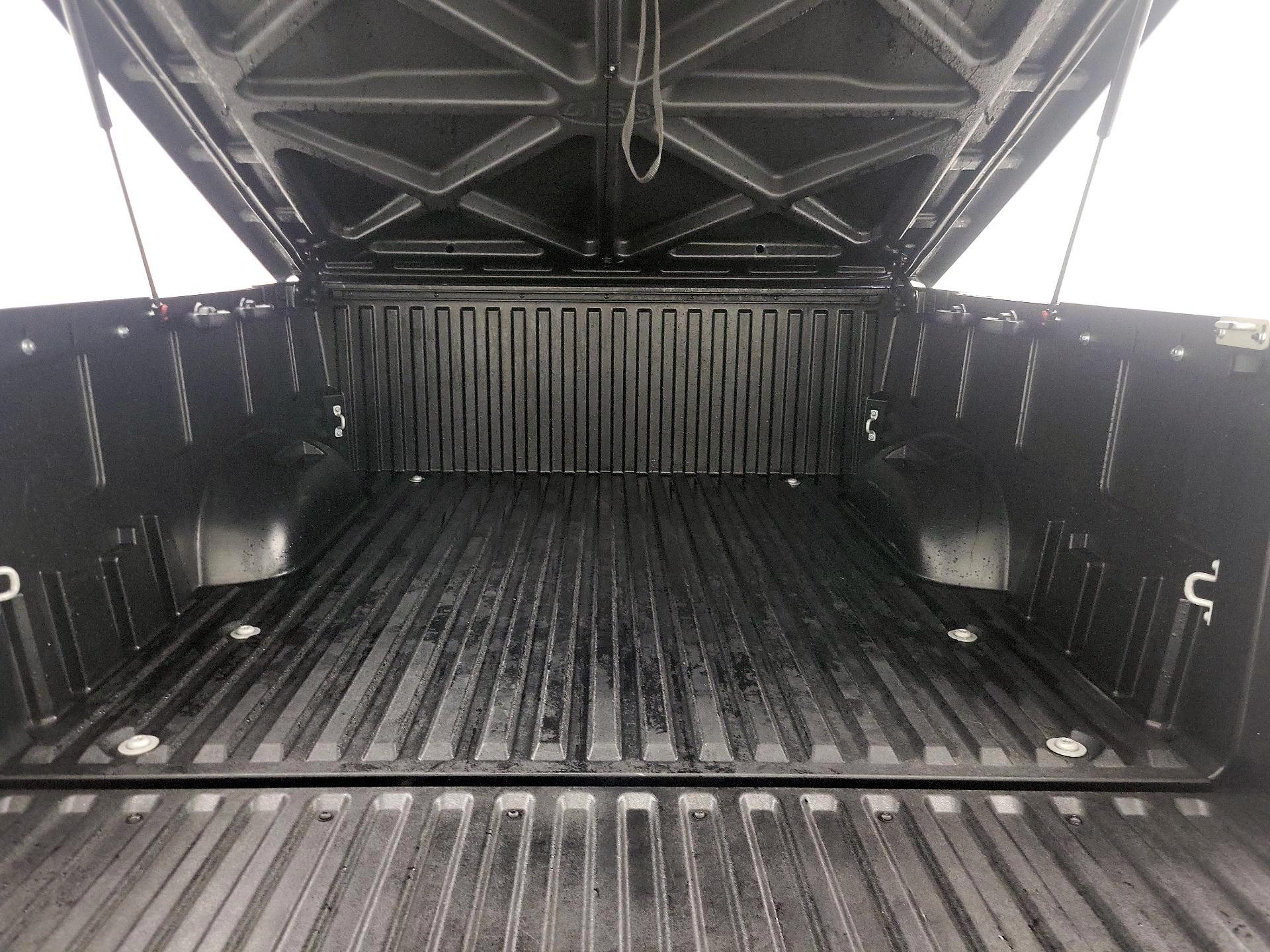 Thumbnail: 2022 Toyota Tundra - 20