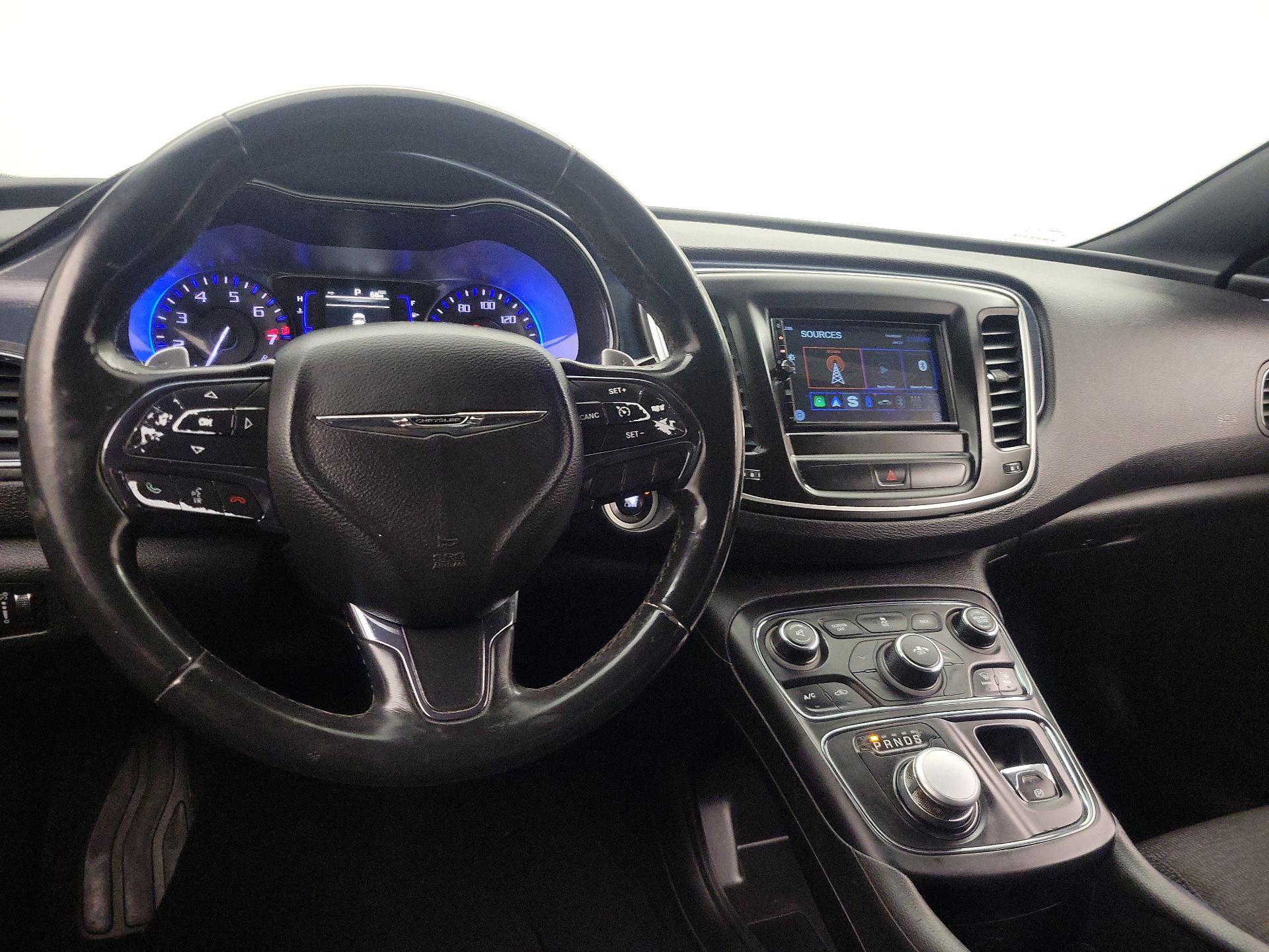 Thumbnail: 2015 Chrysler 200 - 9