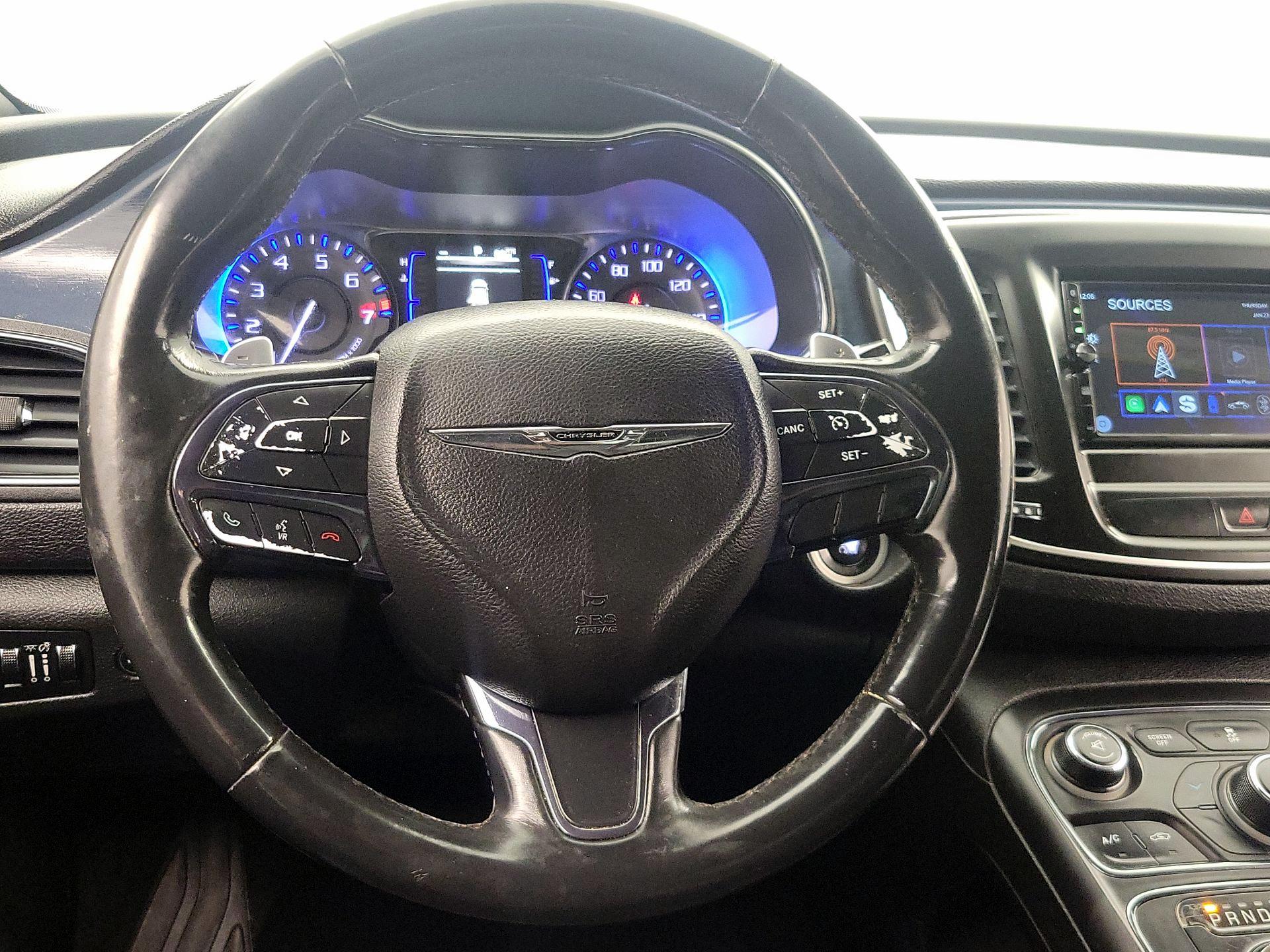 Thumbnail: 2015 Chrysler 200 - 10