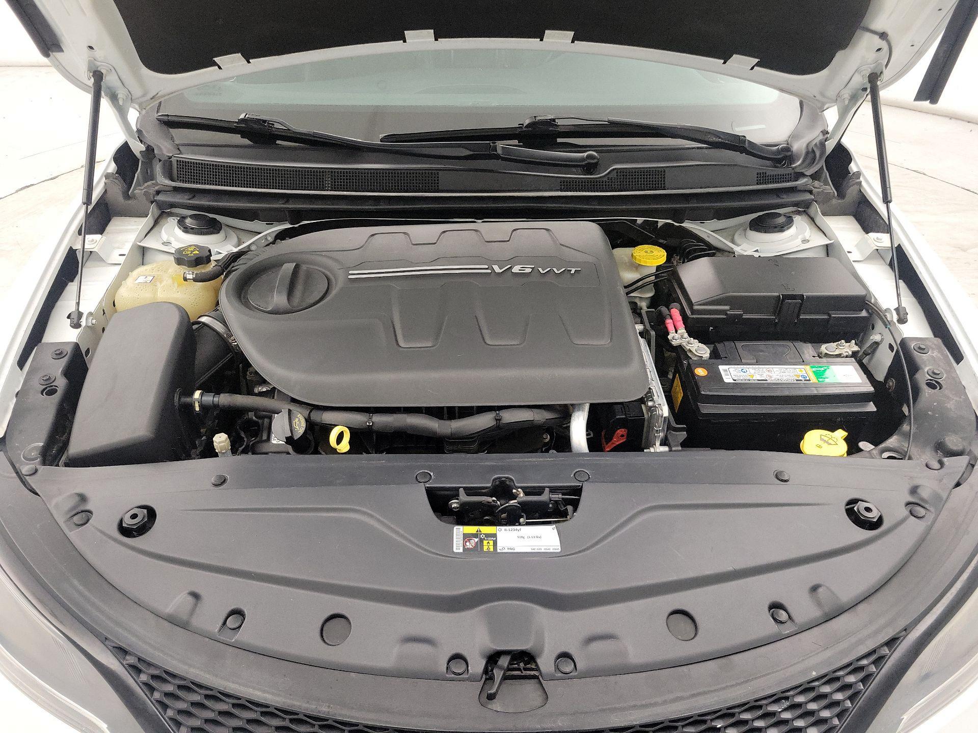 Thumbnail: 2015 Chrysler 200 - 20