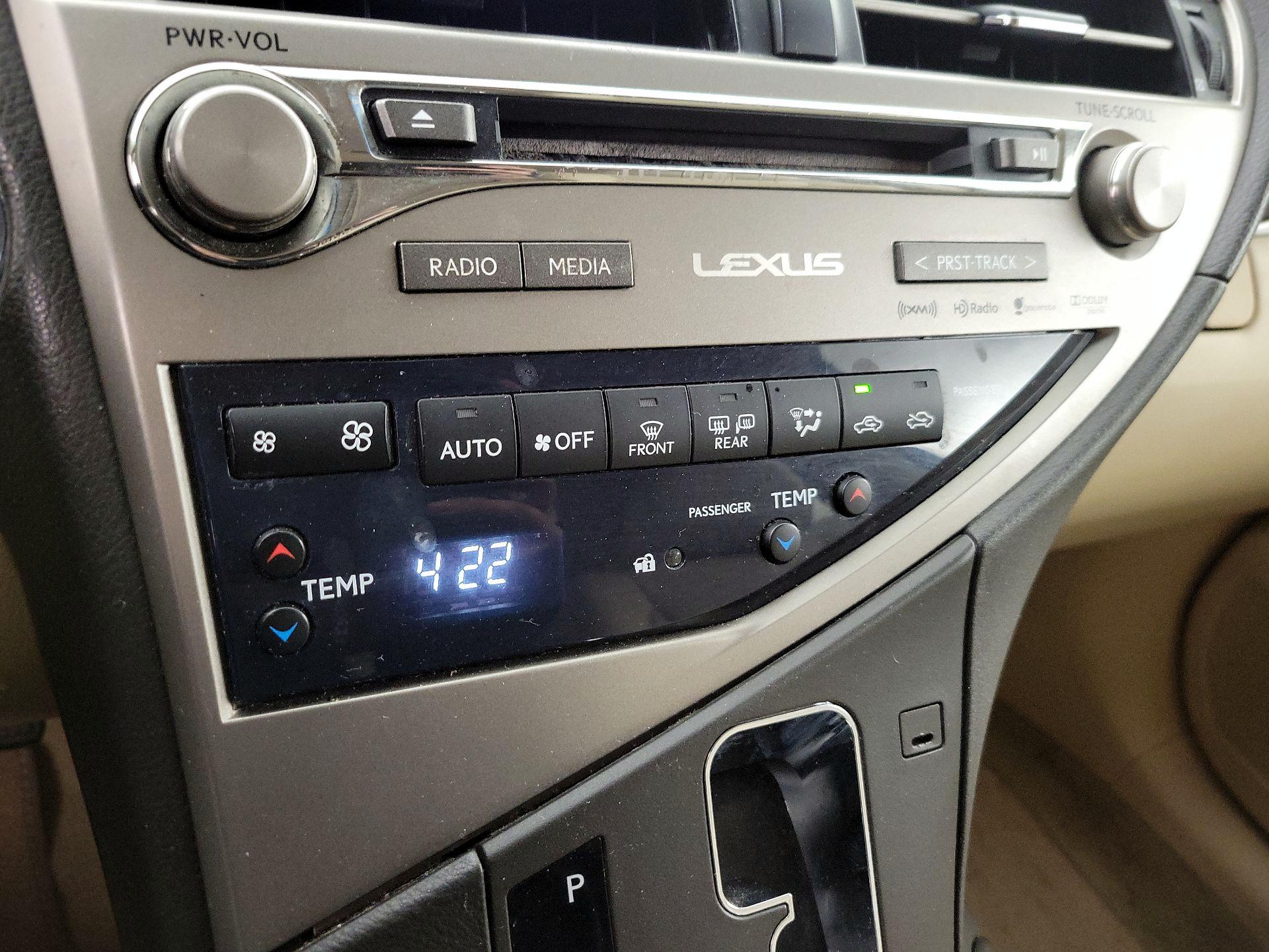 Thumbnail: 2015 Lexus RX - 17