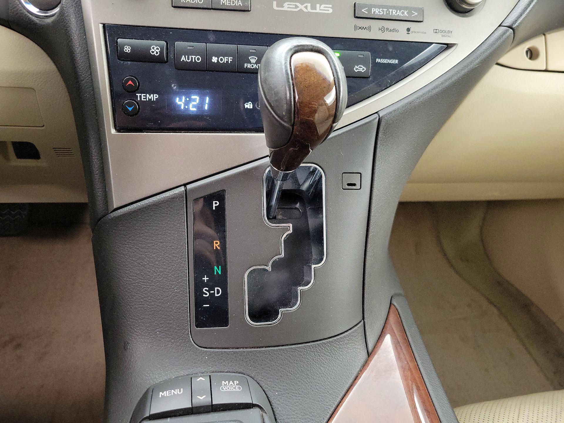 Thumbnail: 2015 Lexus RX - 18