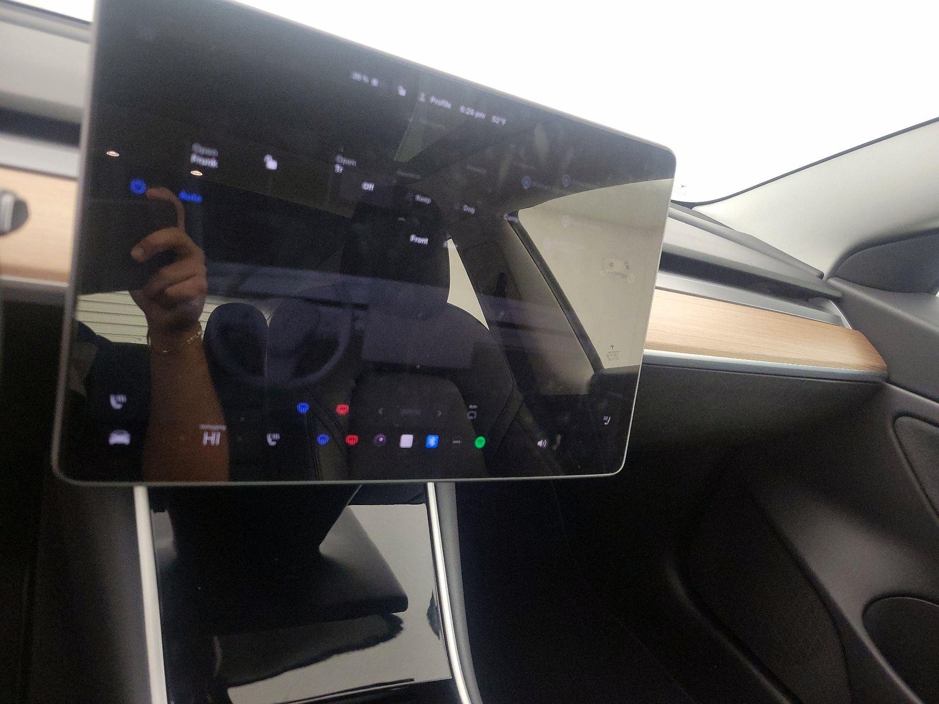 Thumbnail: 2020 Tesla Model 3 - 17