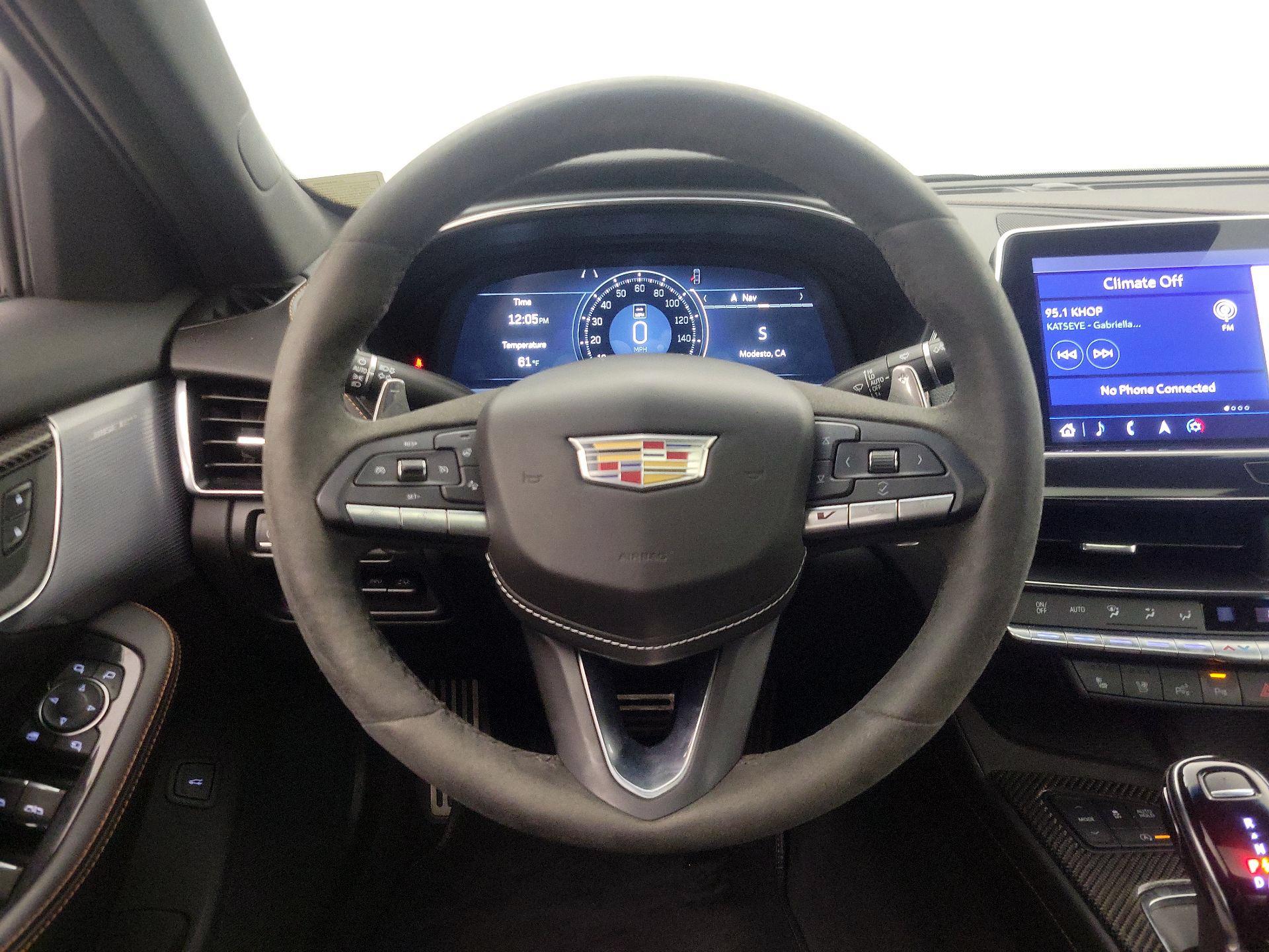 Thumbnail: 2023 Cadillac CT5 - 10