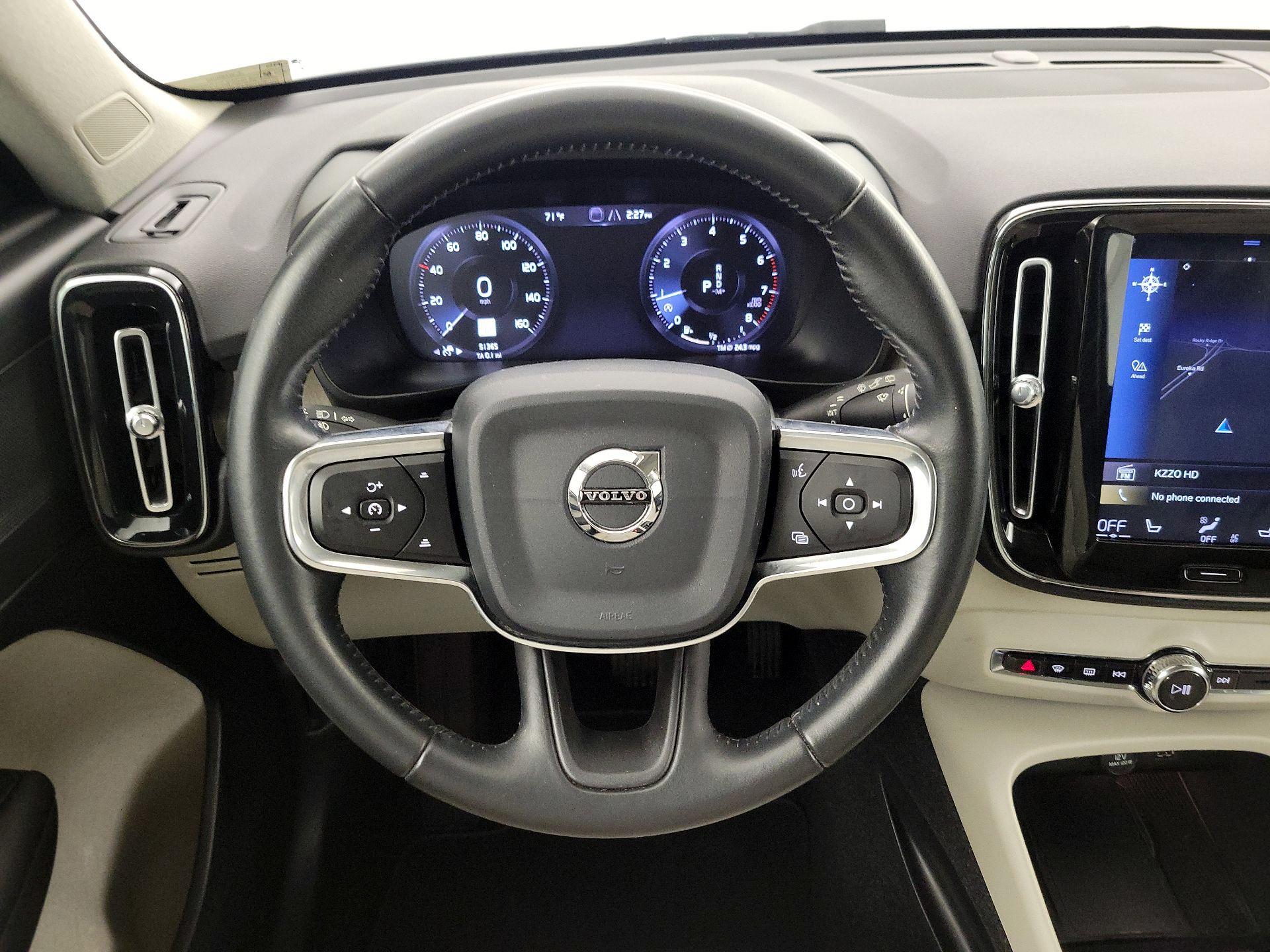 Thumbnail: 2019 Volvo XC40 - 10