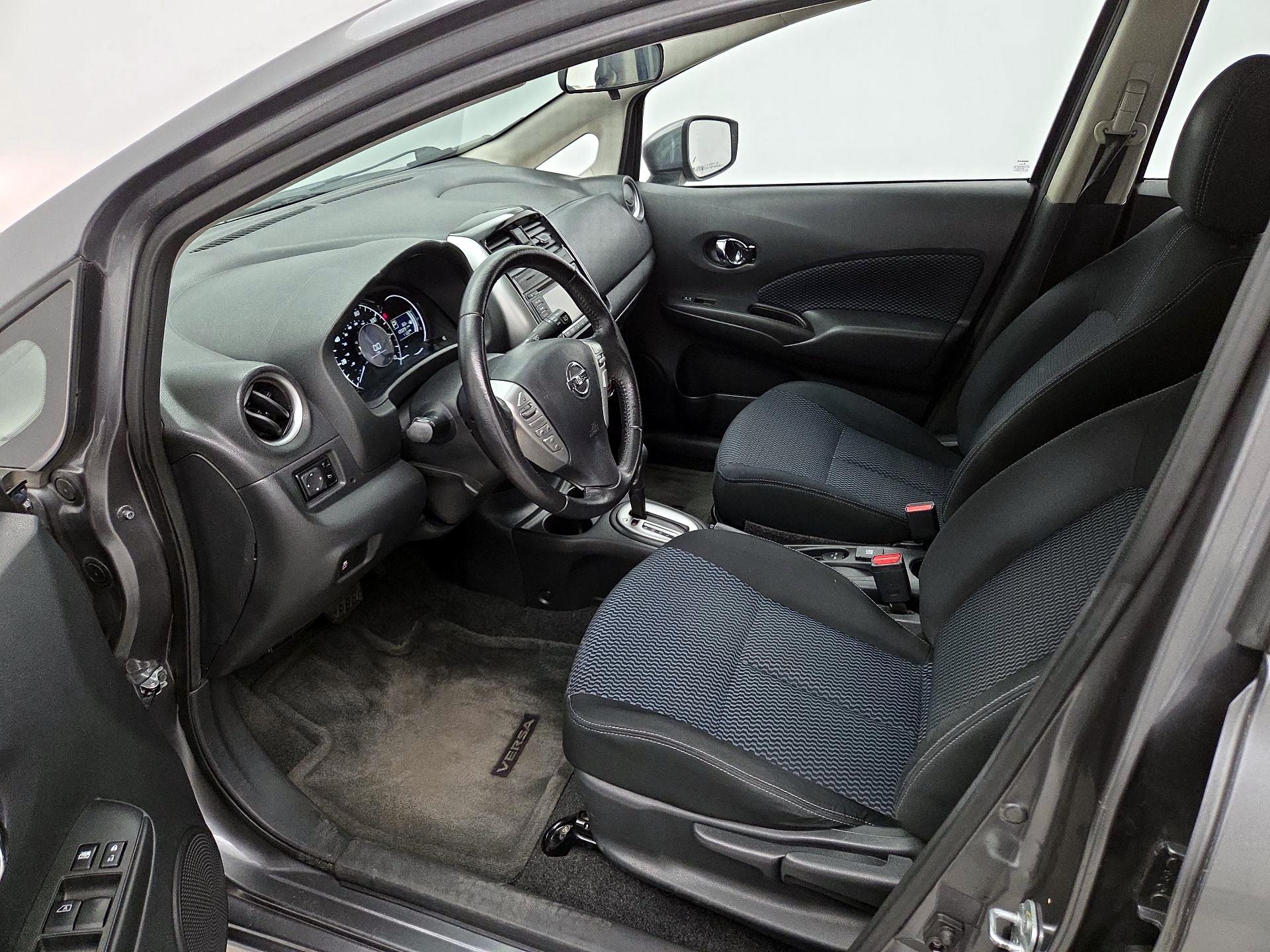 Thumbnail: 2016 Nissan Versa Note - 11